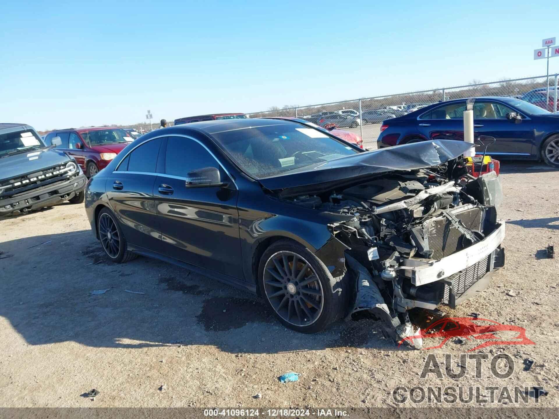 MERCEDES-BENZ CLA 250 2015 - WDDSJ4EB1FN223401