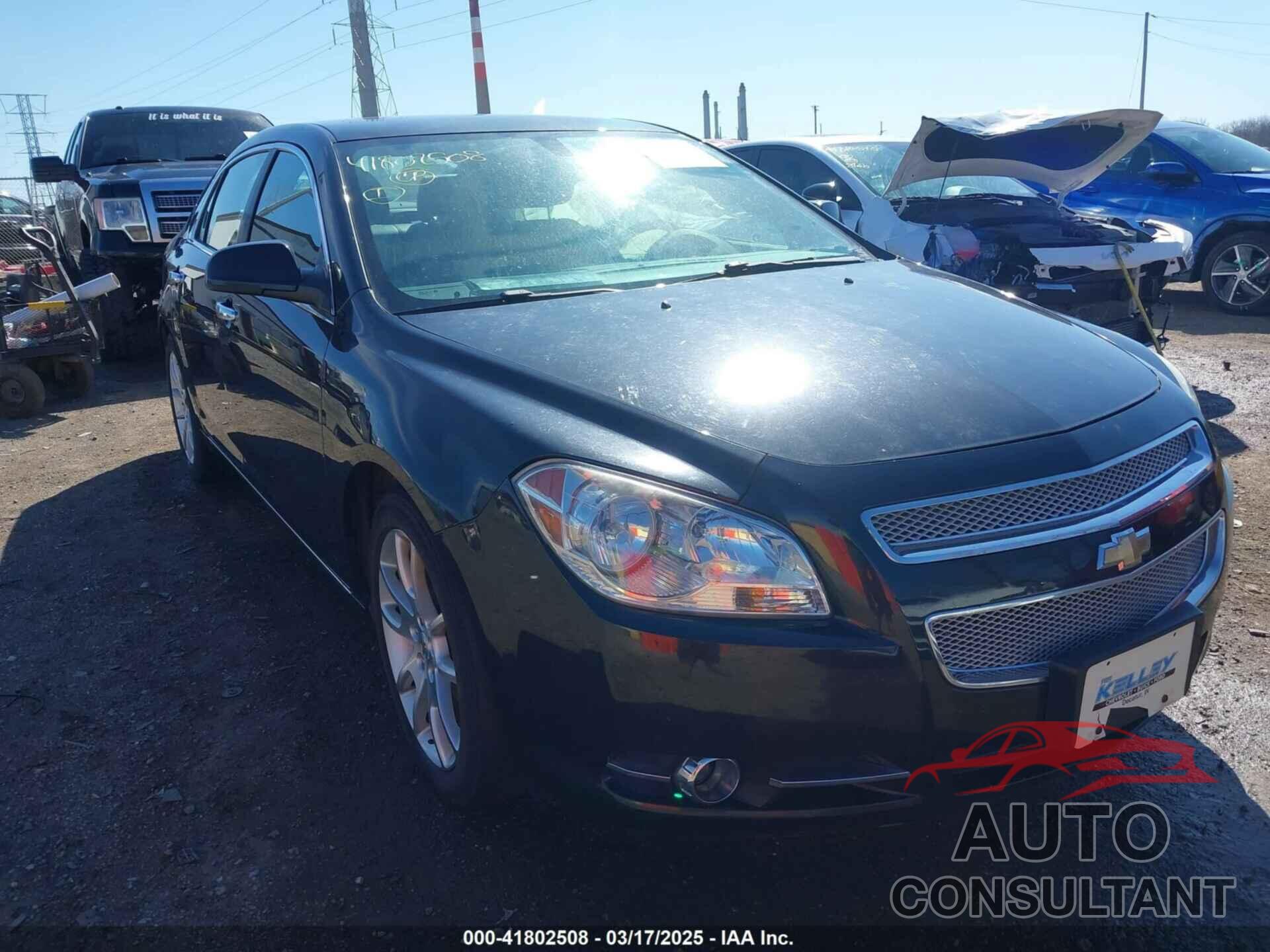 CHEVROLET MALIBU 2011 - 1G1ZE5E18BF143021