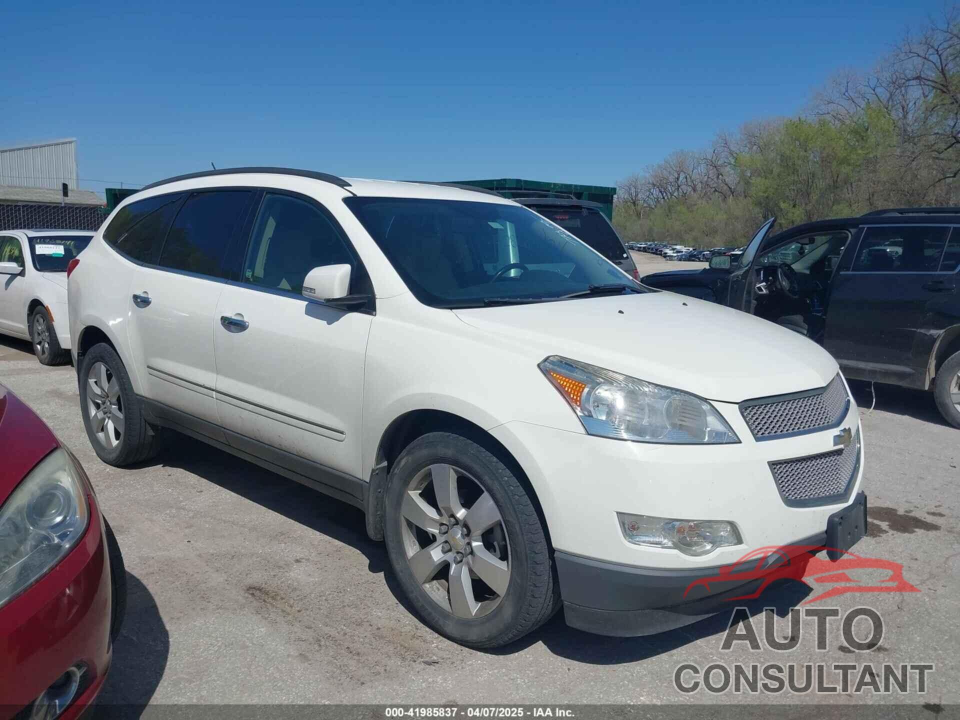 CHEVROLET TRAVERSE 2012 - 1GNKVLED4CJ156118