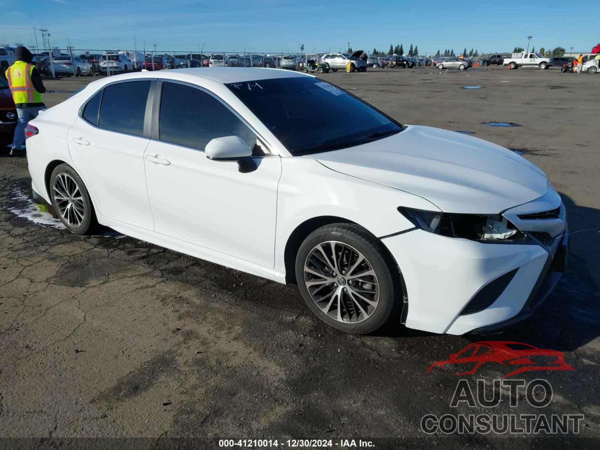 TOYOTA CAMRY 2019 - 4T1B11HK4KU169642