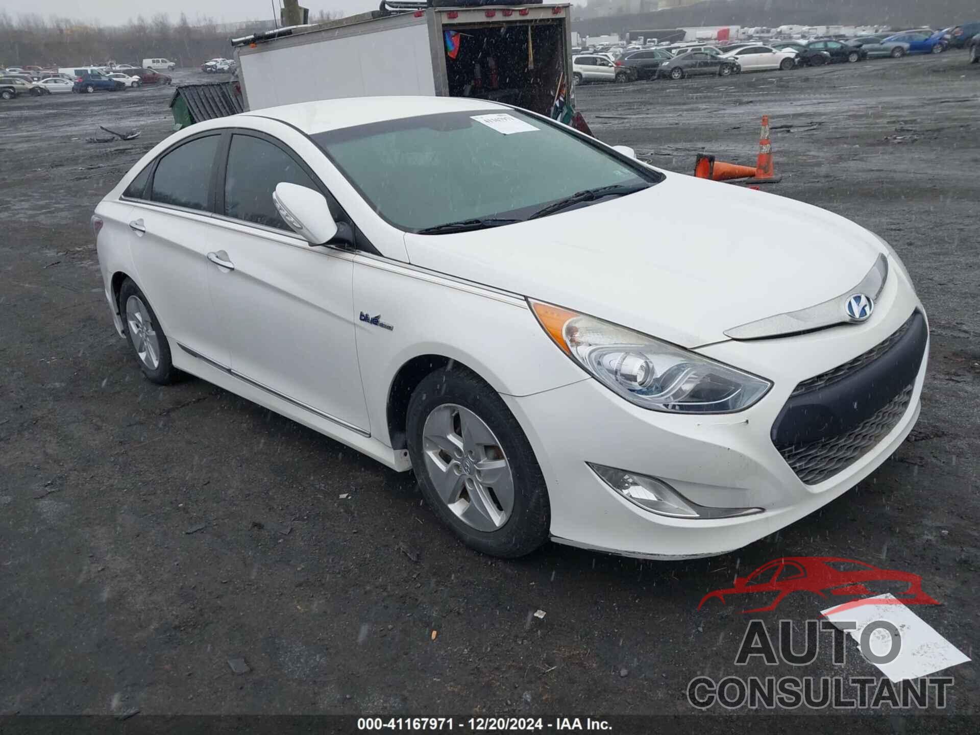 HYUNDAI SONATA 2012 - KMHEC4A49CA044126