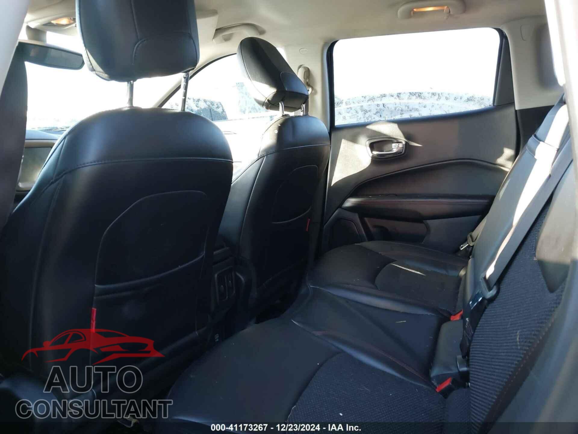 JEEP COMPASS 2019 - 3C4NJDDB2KT739950