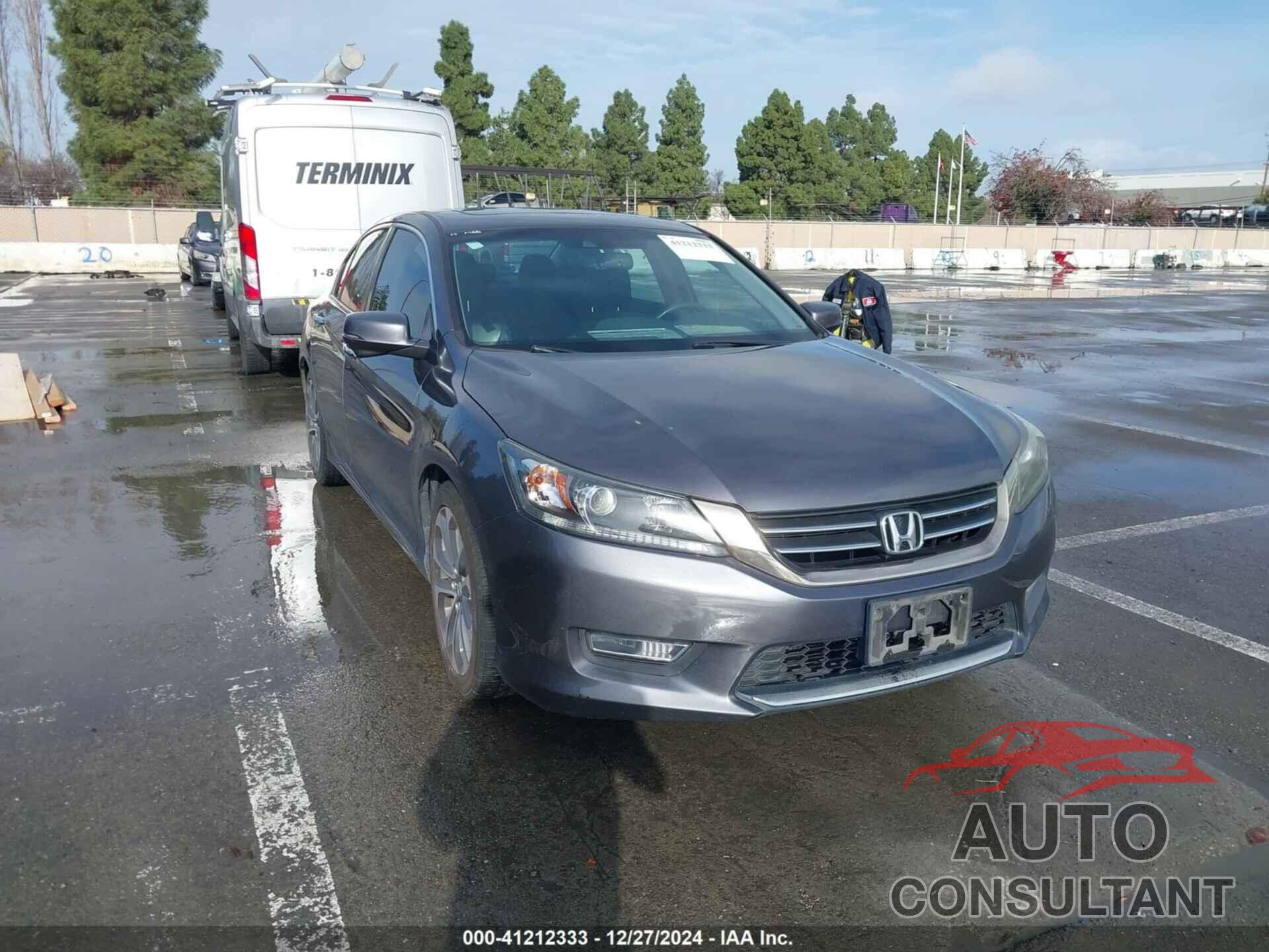 HONDA ACCORD 2013 - 1HGCR2F83DA045673