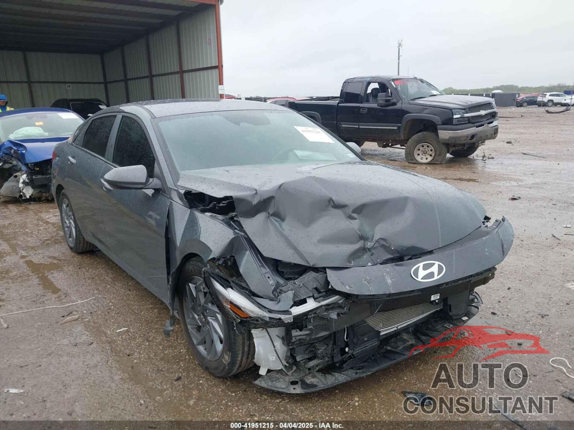 HYUNDAI ELANTRA 2024 - KMHLM4DG1RU808245