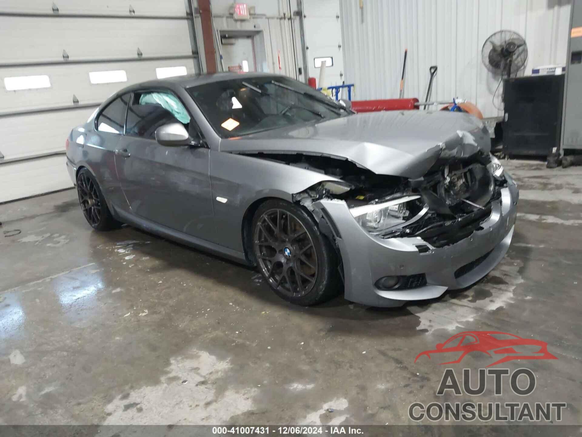 BMW 335I 2011 - WBAKF9C52BE247431