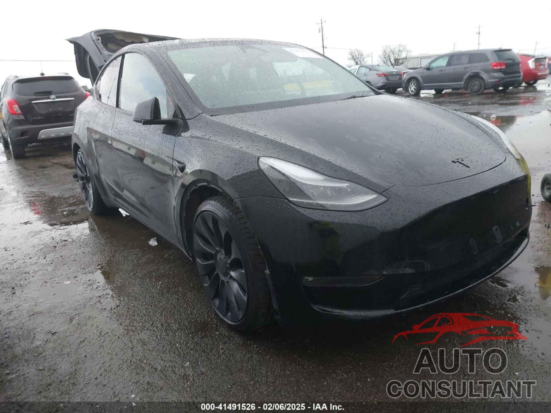 TESLA MODEL Y 2023 - 7SAYGDEFXPF827019