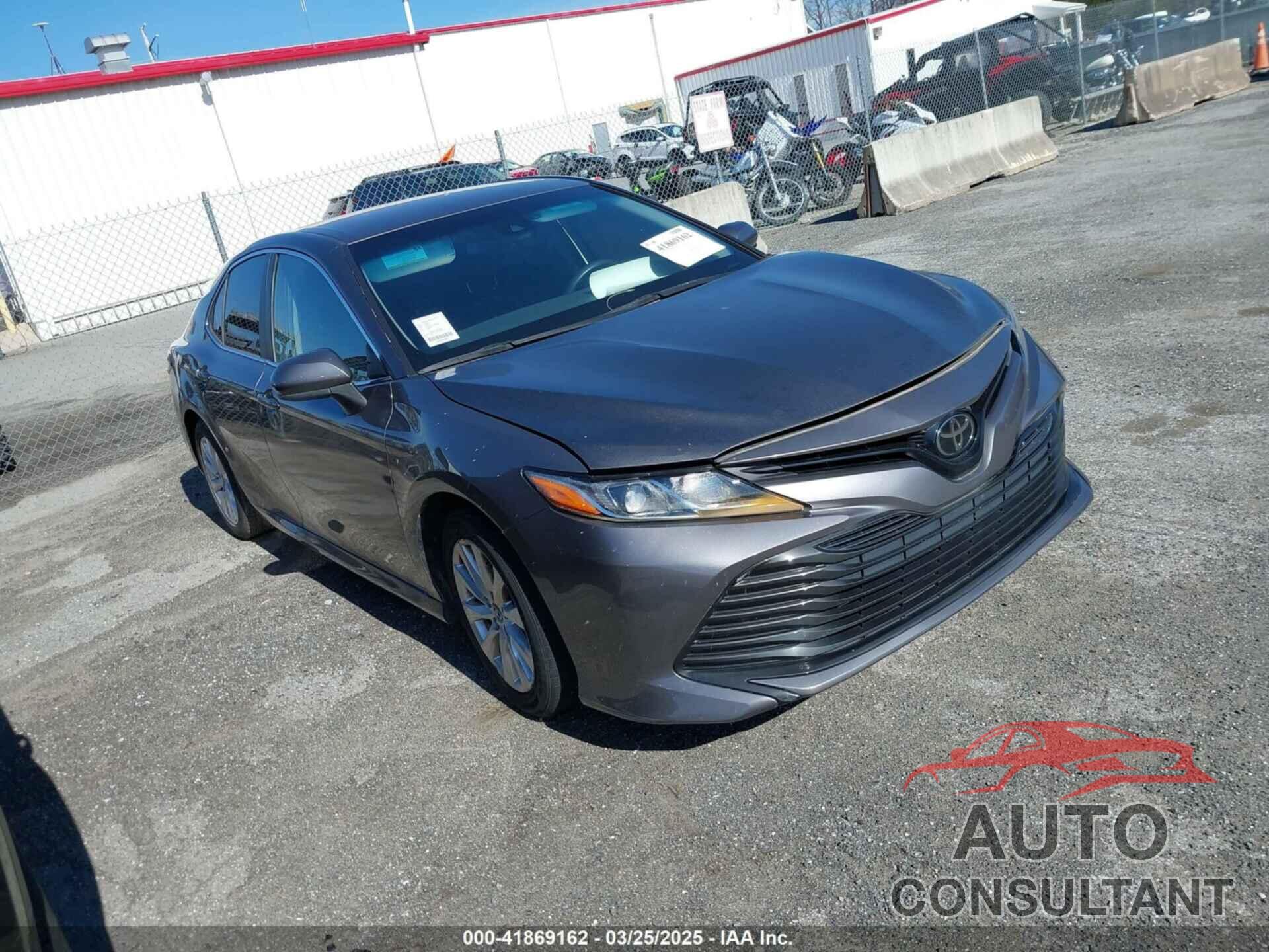 TOYOTA CAMRY 2018 - 4T1B11HK3JU592016