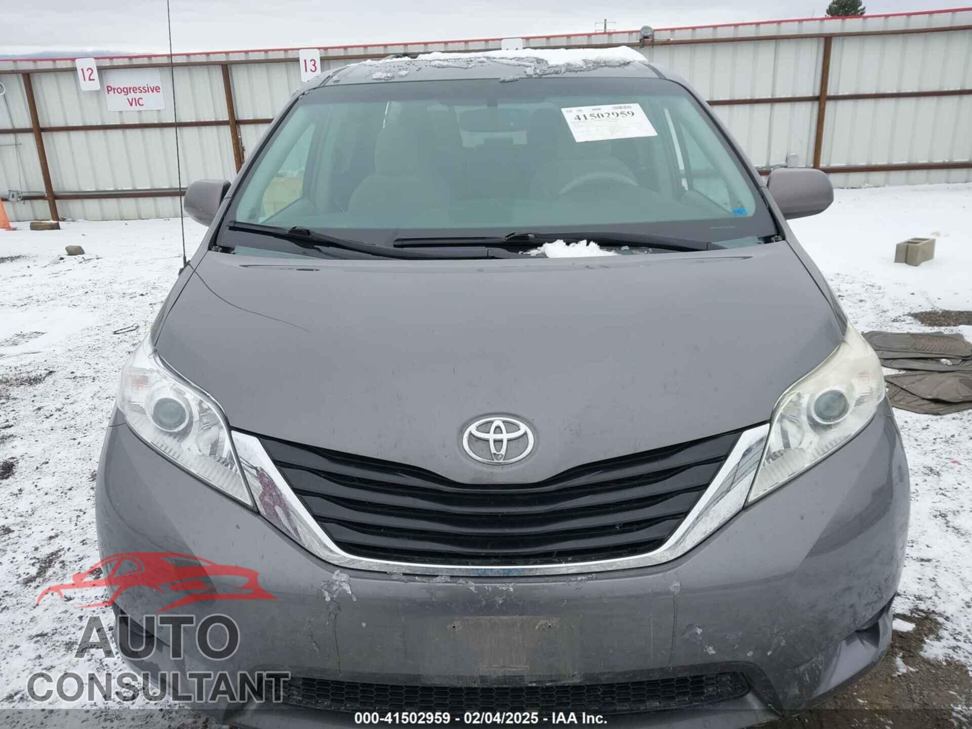 TOYOTA SIENNA 2013 - 5TDKK3DC8DS373749