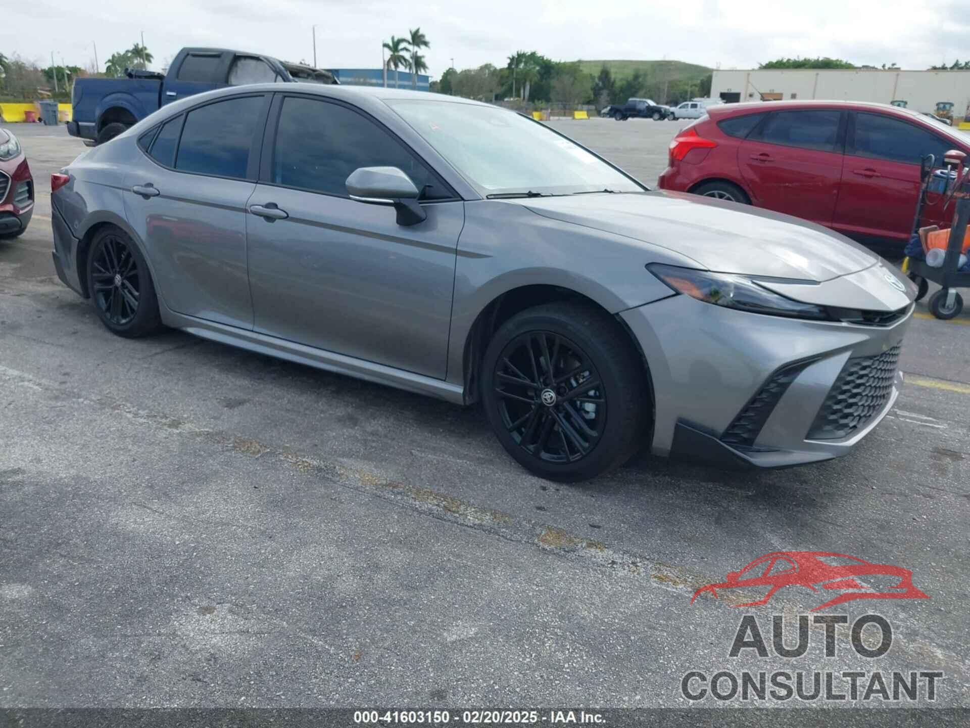 TOYOTA CAMRY 2025 - 4T1DAACK6SU566124