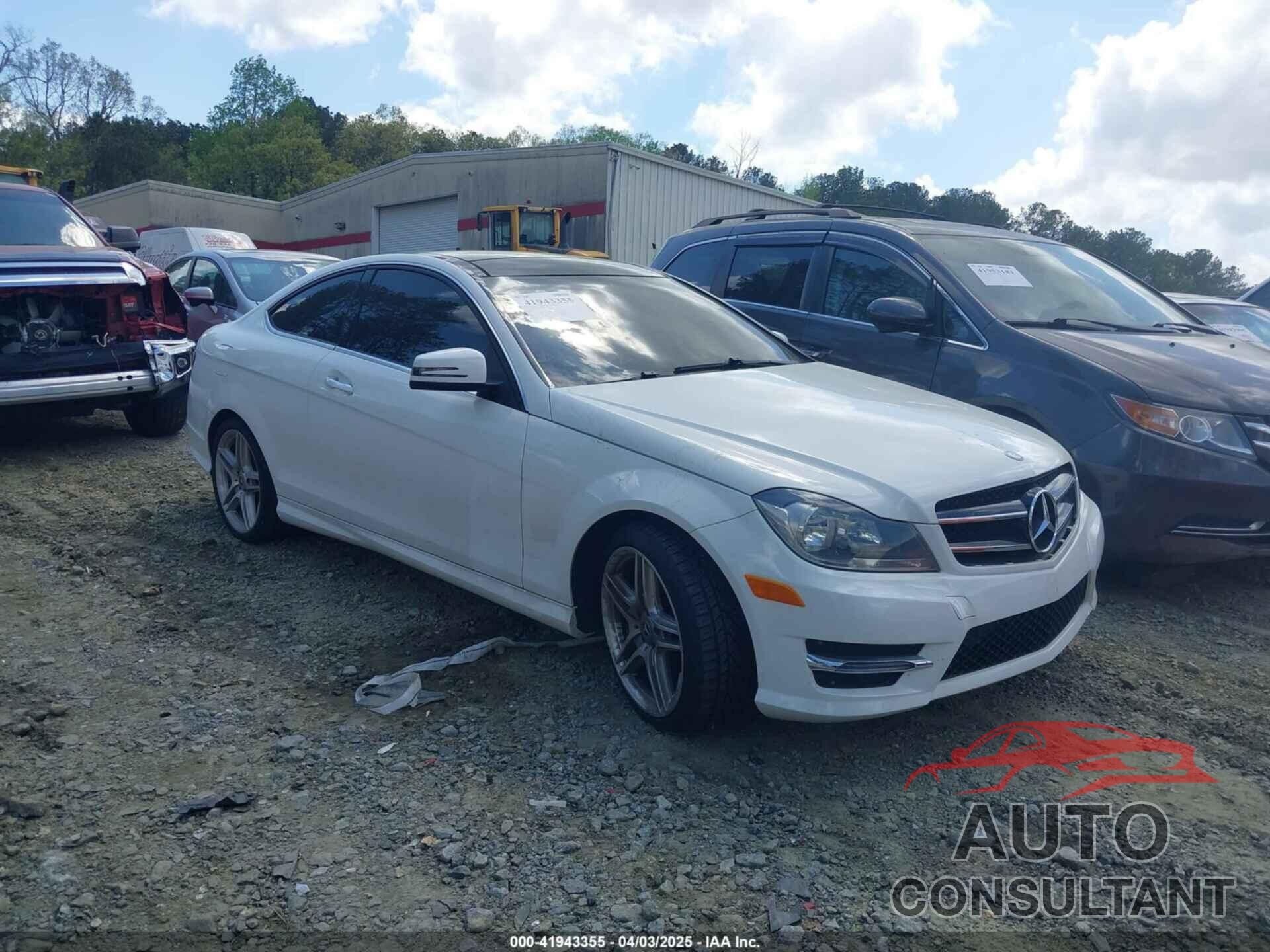 MERCEDES-BENZ C 250 2014 - WDDGJ4HB8EG203957