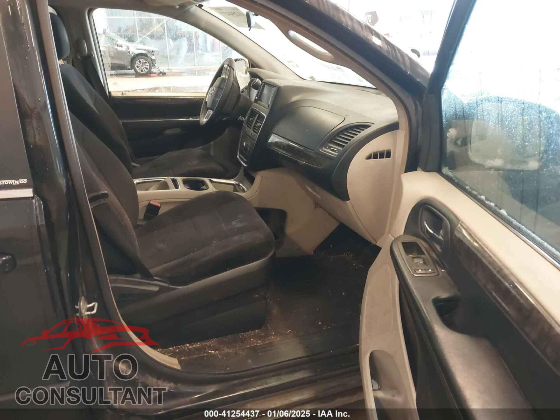 DODGE GRAND CARAVAN 2011 - 2D4RN5DG2BR701048