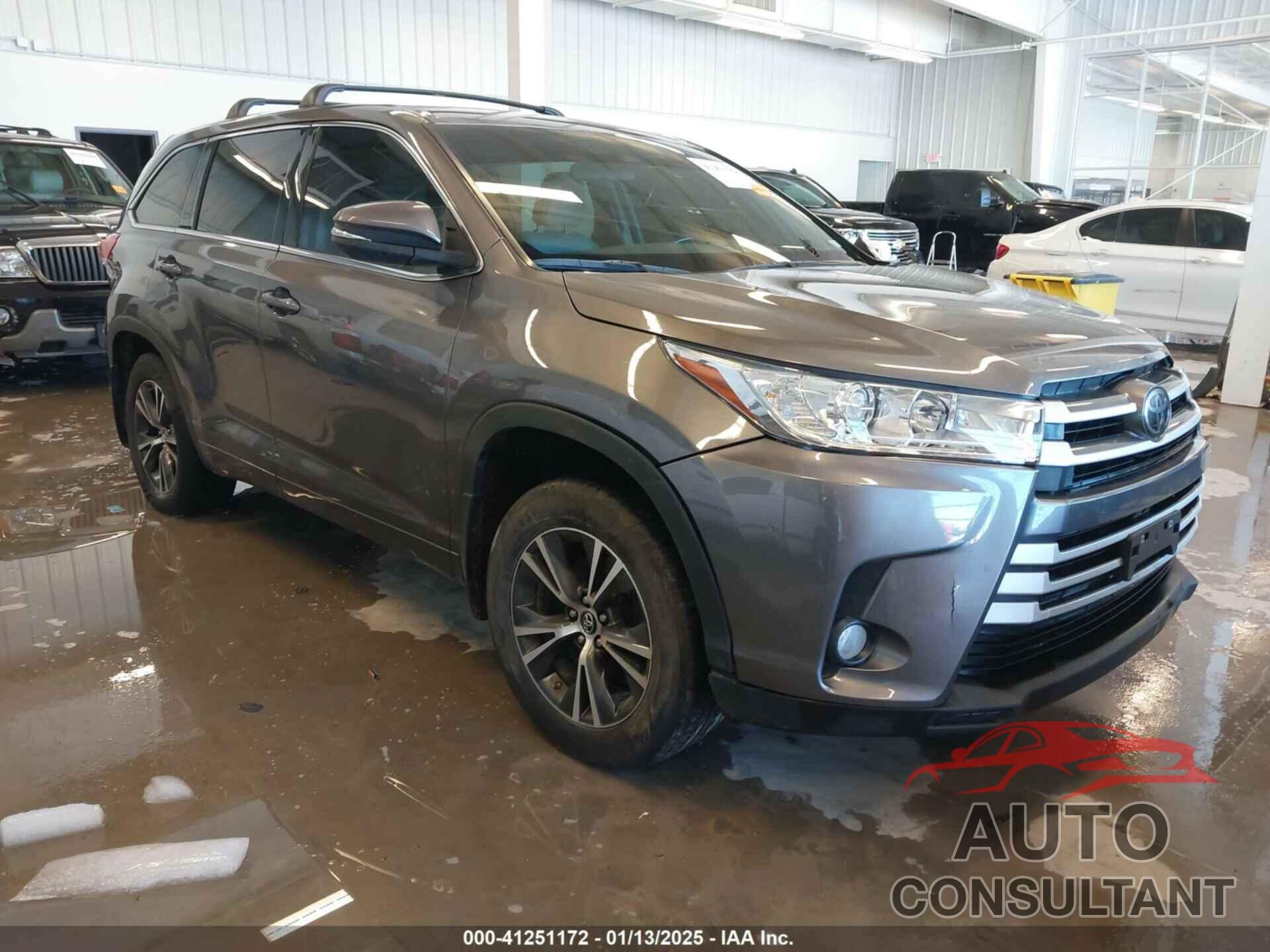 TOYOTA HIGHLANDER 2017 - 5TDBZRFH8HS397675
