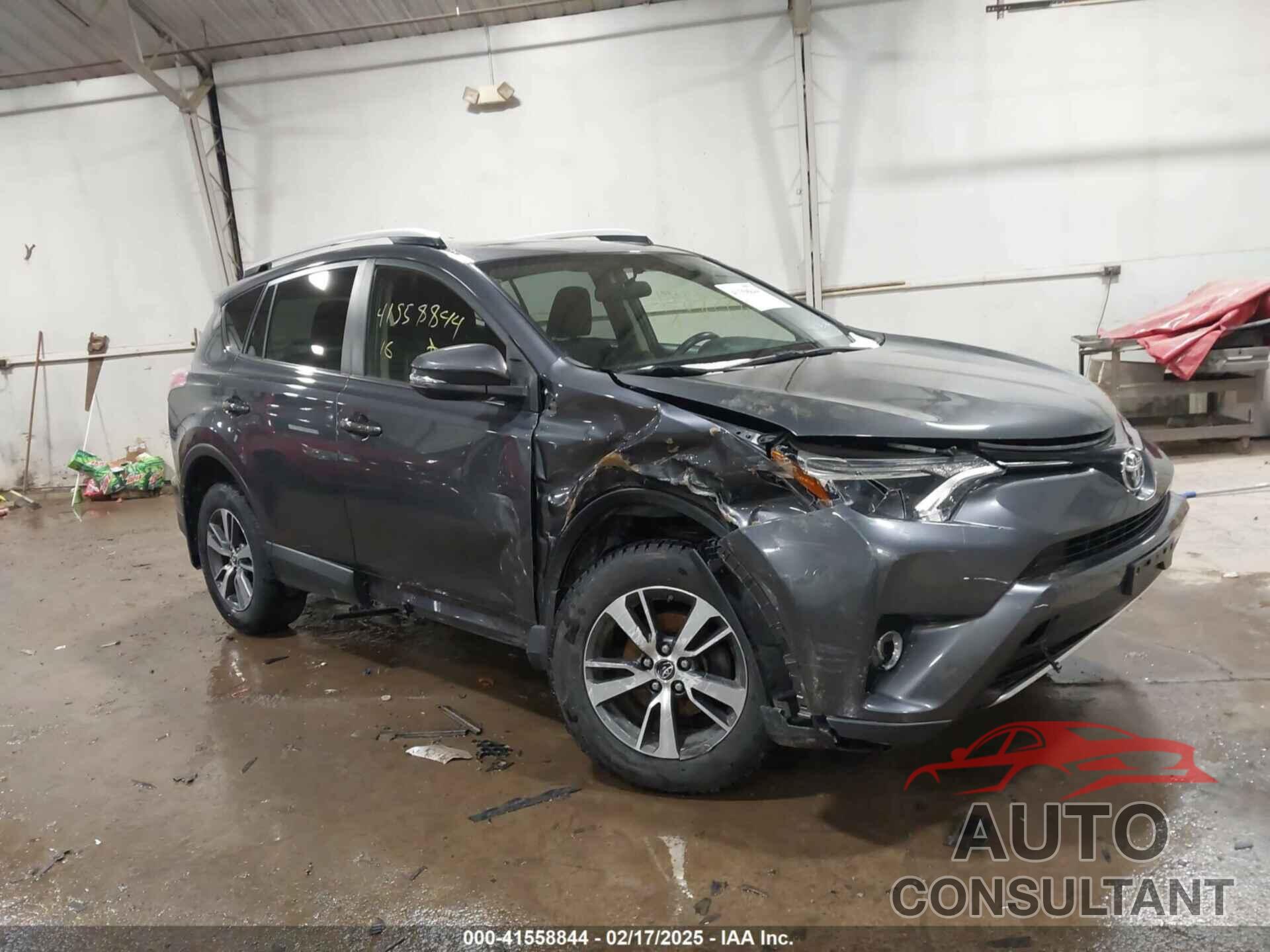 TOYOTA RAV4 2016 - JTMRFREV1GD187685