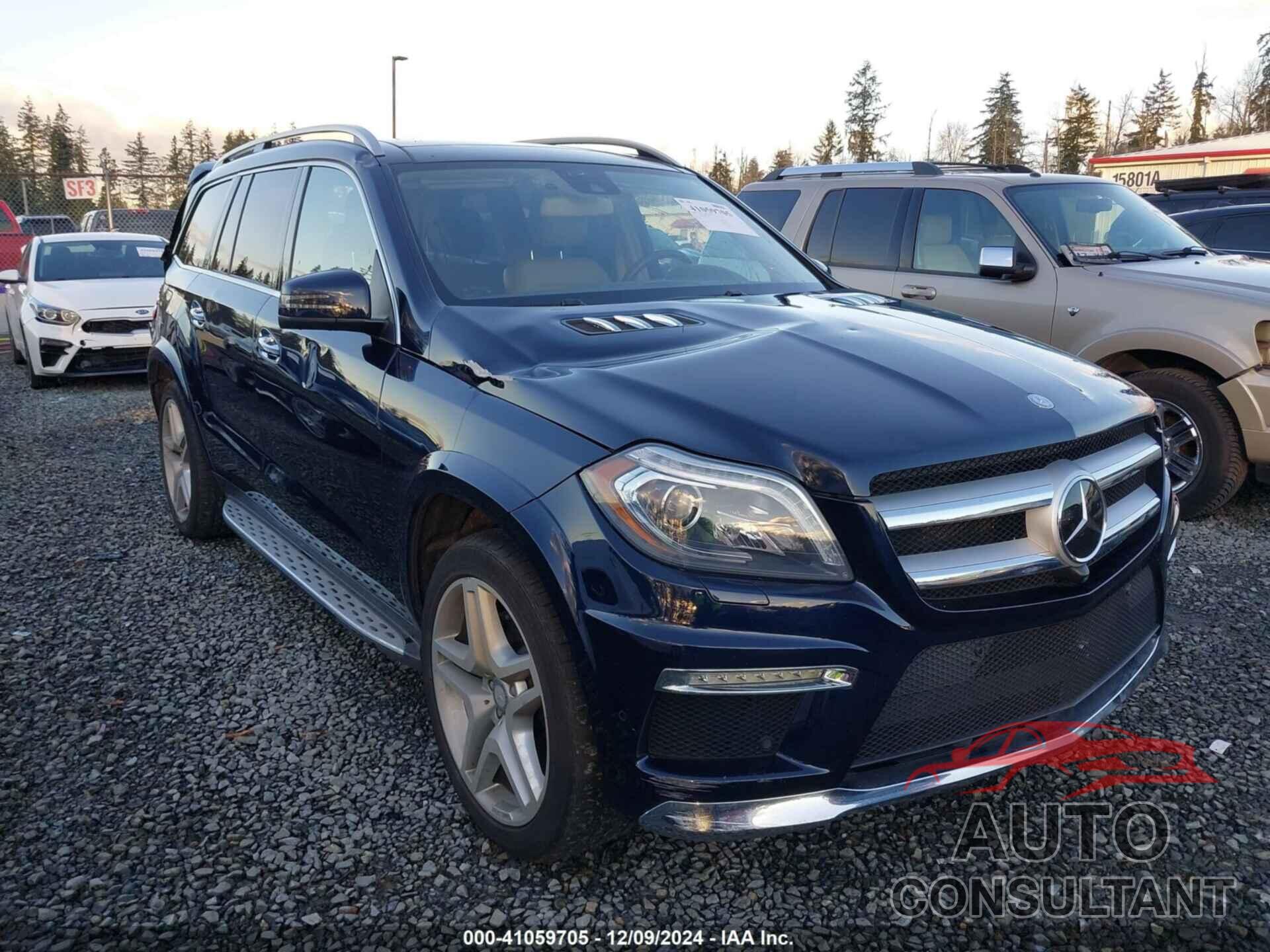 MERCEDES-BENZ GL 550 2016 - 4JGDF7DE2GA661379