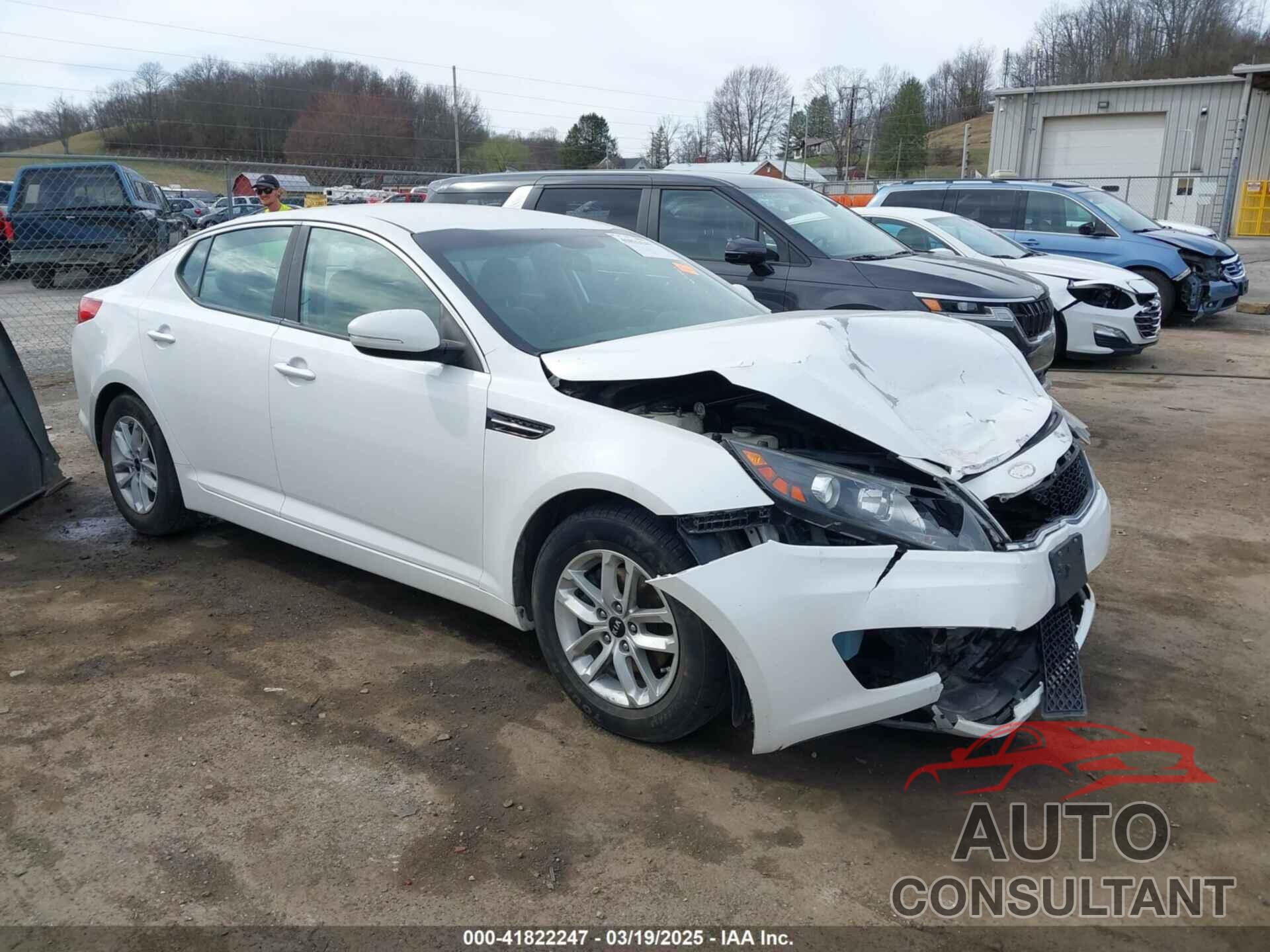 KIA OPTIMA 2011 - KNAGM4A78B5074498