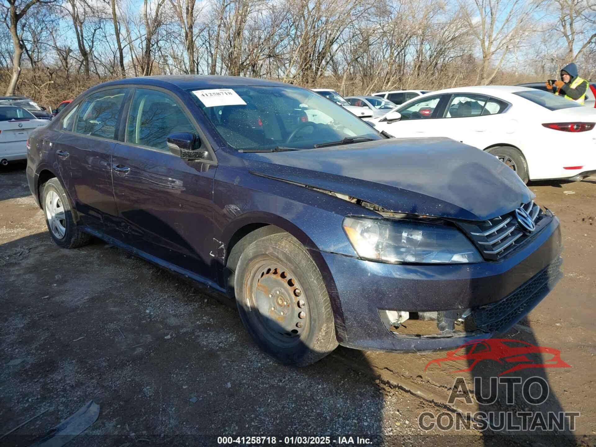 VOLKSWAGEN PASSAT 2014 - 1VWAT7A35EC114799
