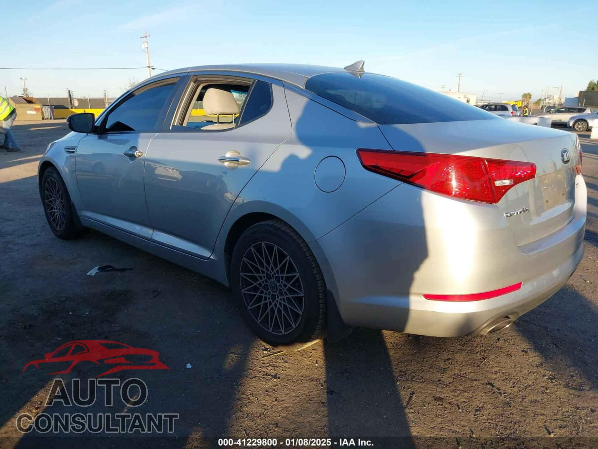 KIA OPTIMA 2013 - KNAGM4A74D5350081