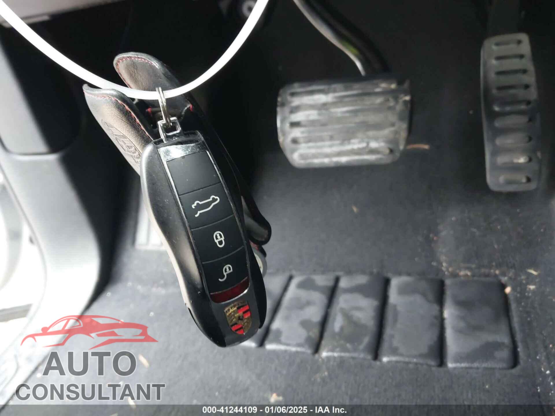 PORSCHE CAYENNE 2012 - WP1AA2A26CLA02401