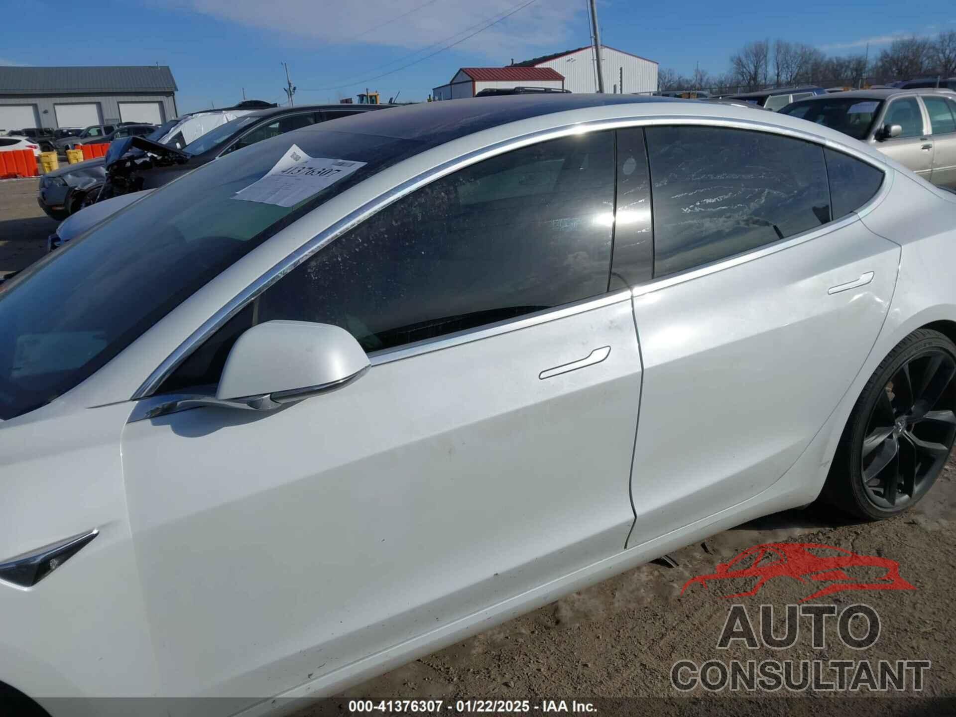 TESLA MODEL 3 2018 - 5YJ3E1EBXJF072728