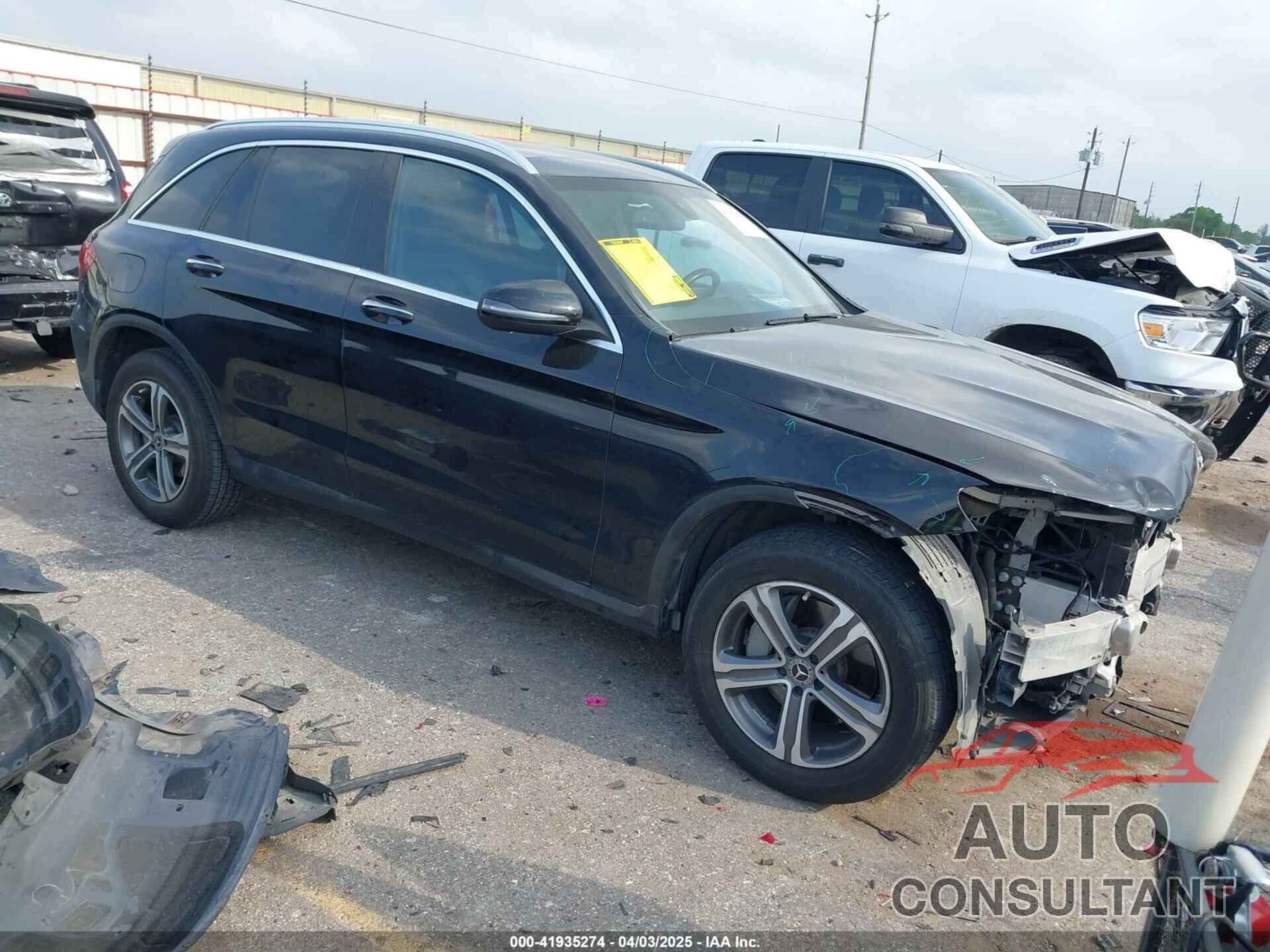 MERCEDES-BENZ GLC 300 2019 - WDC0G4JB0KV135806