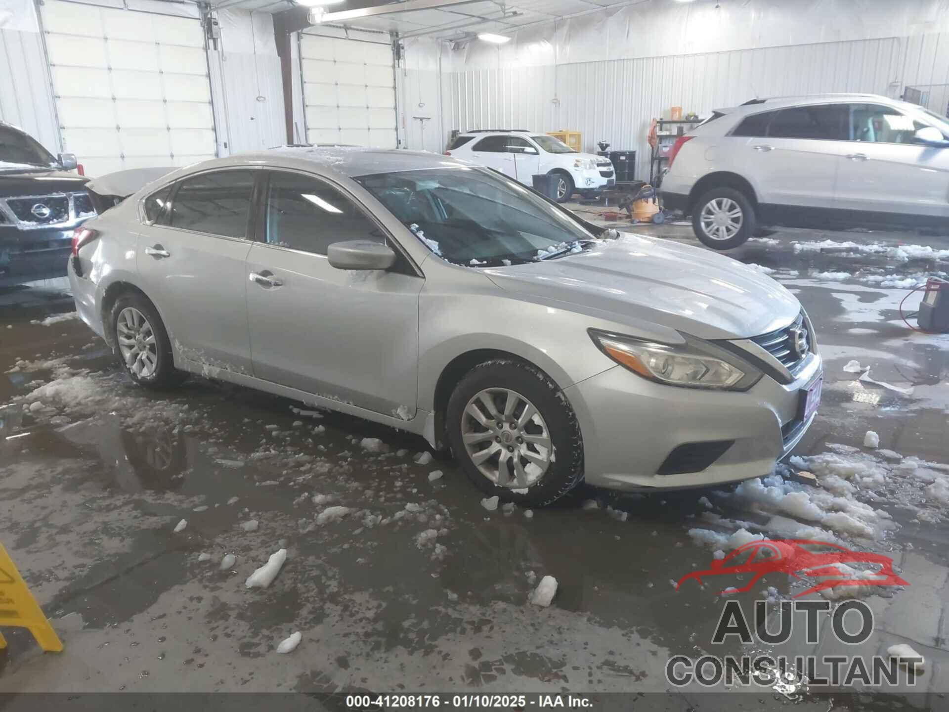 NISSAN ALTIMA 2017 - 1N4AL3AP5HC258331