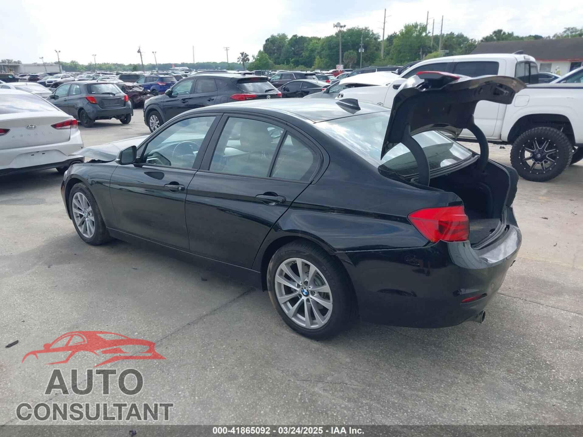 BMW 320I 2018 - WBA8E5G53JNU45708