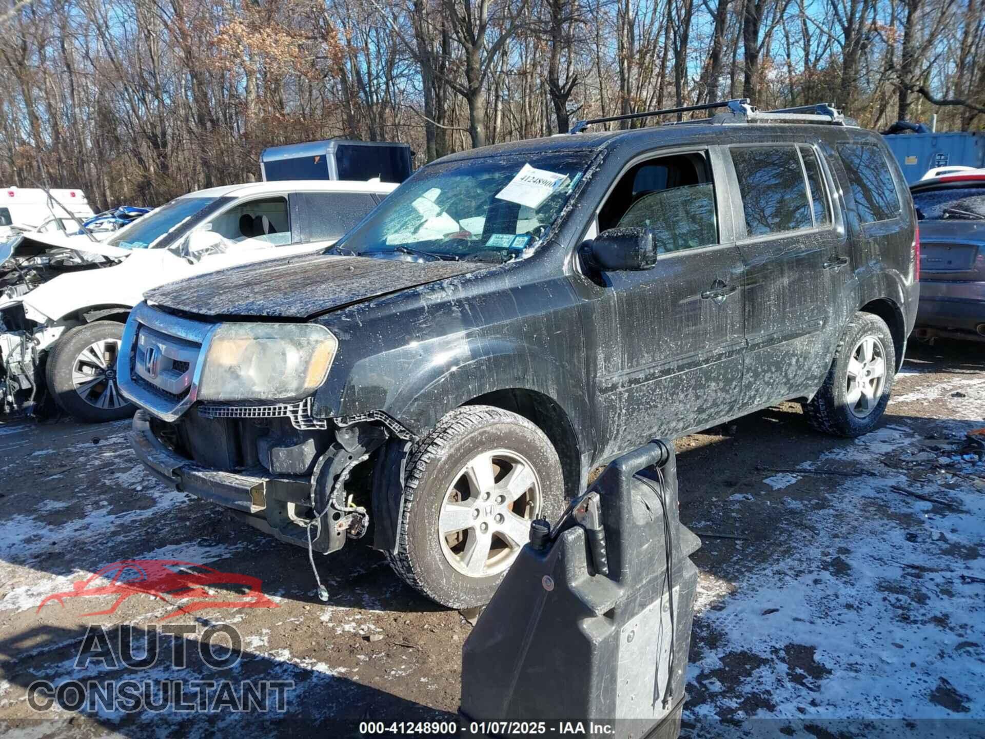 HONDA PILOT 2011 - 5FNYF4H43BB037564