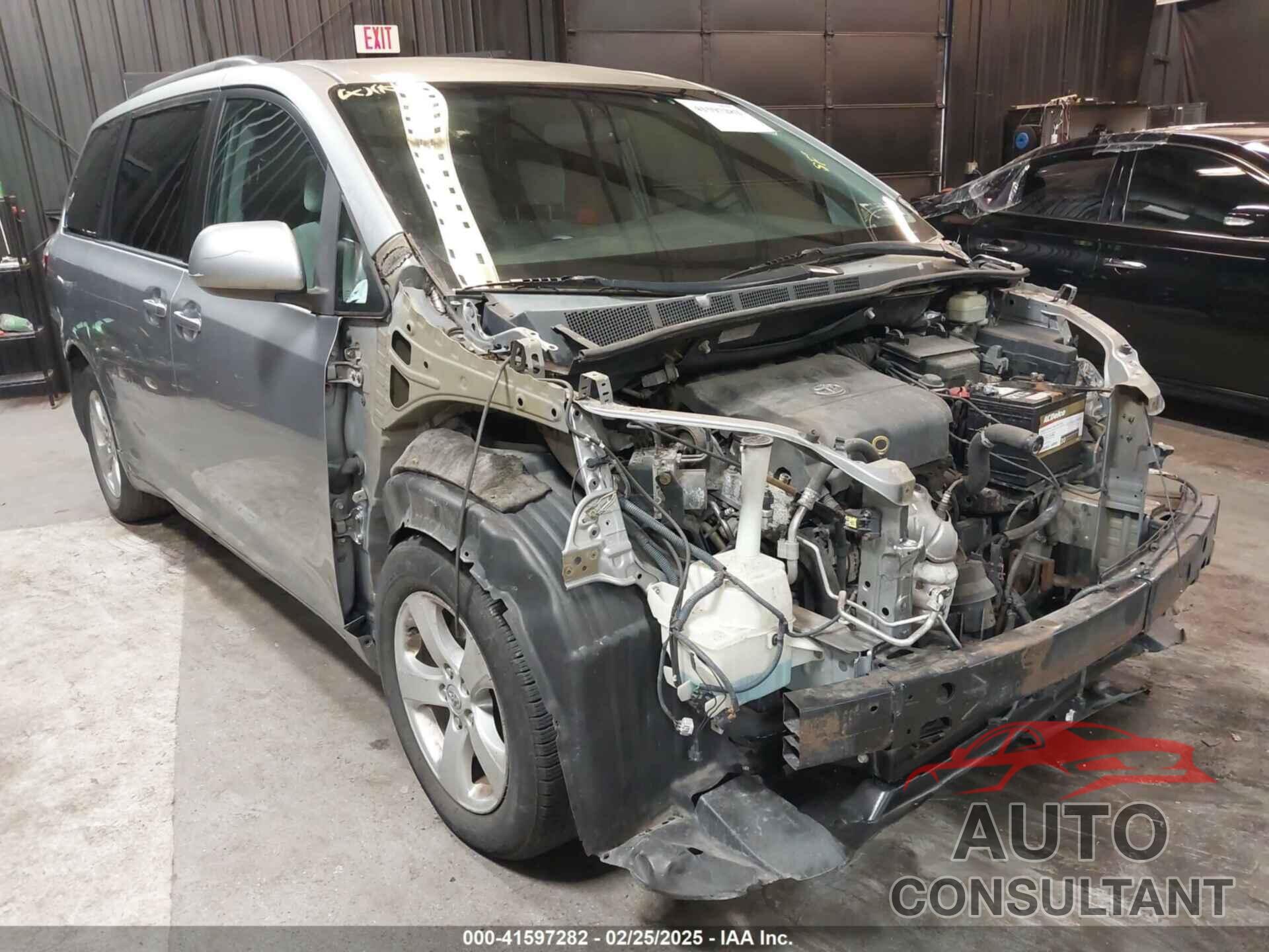 TOYOTA SIENNA 2015 - 5TDKK3DC0FS600466