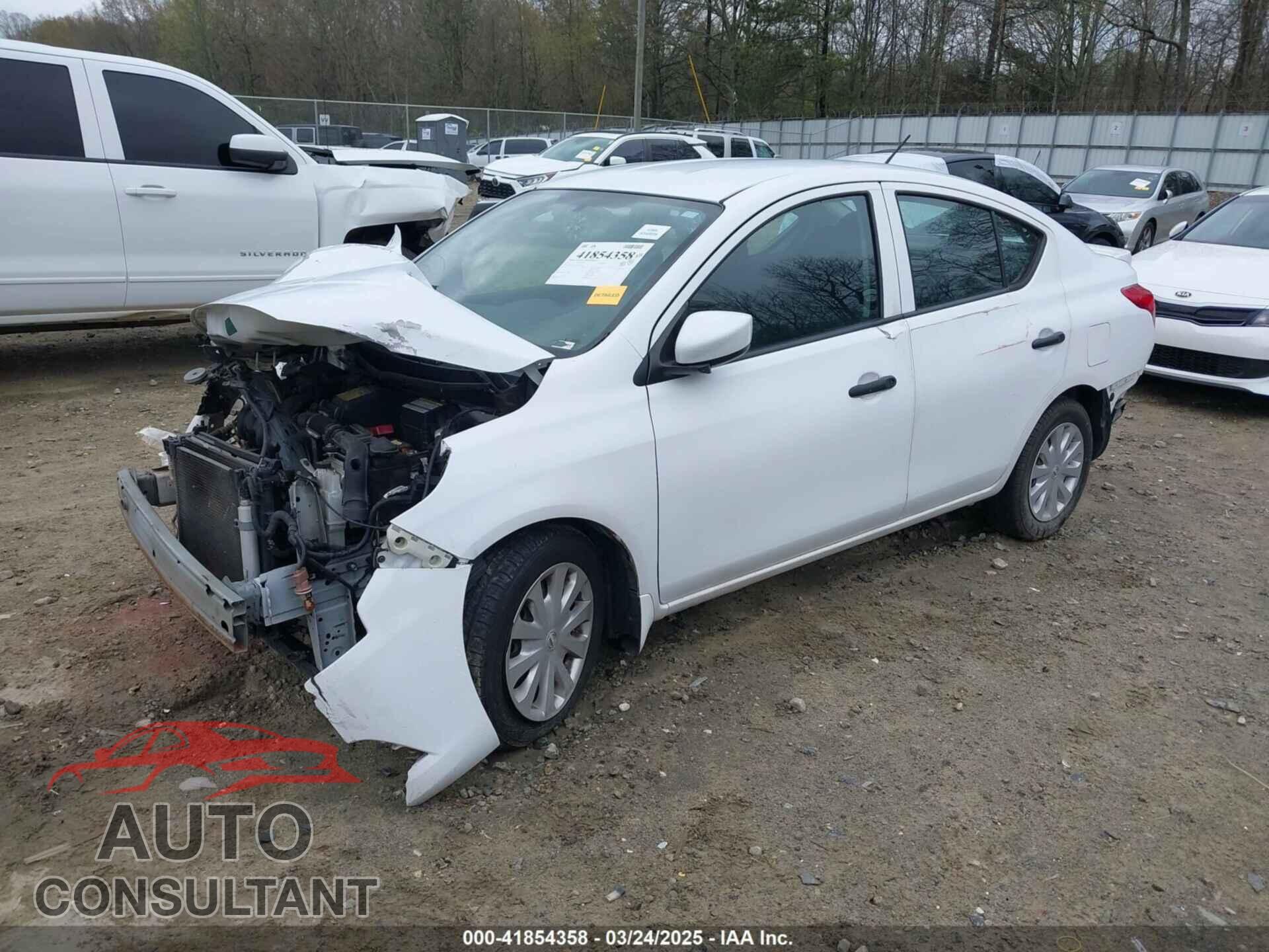 NISSAN VERSA 2017 - 3N1CN7AP3HL885203