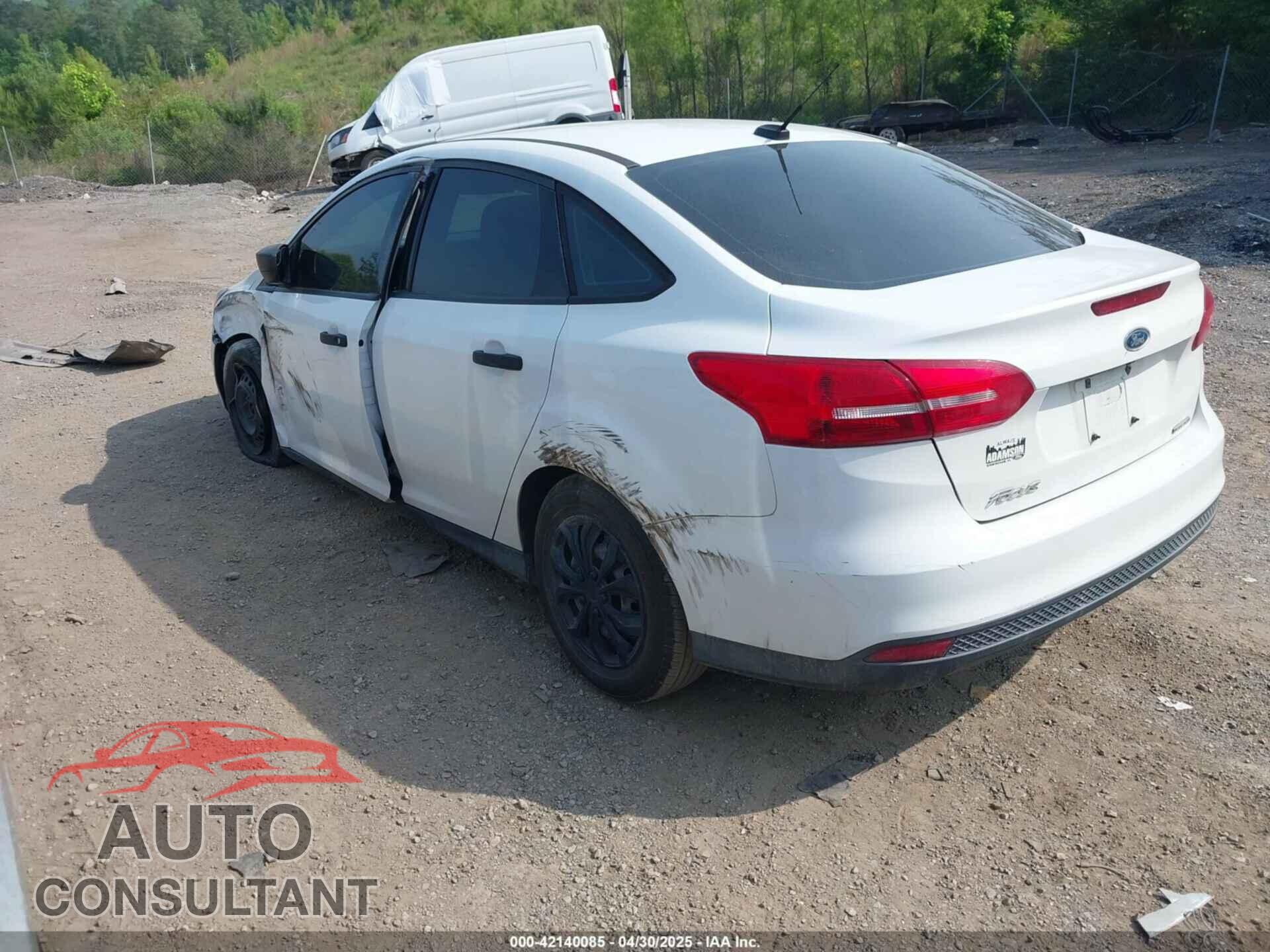 FORD FOCUS 2015 - 1FADP3E28FL321466
