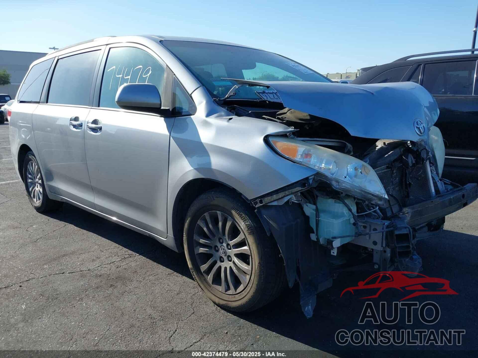 TOYOTA SIENNA 2013 - 5TDYK3DC8DS318180