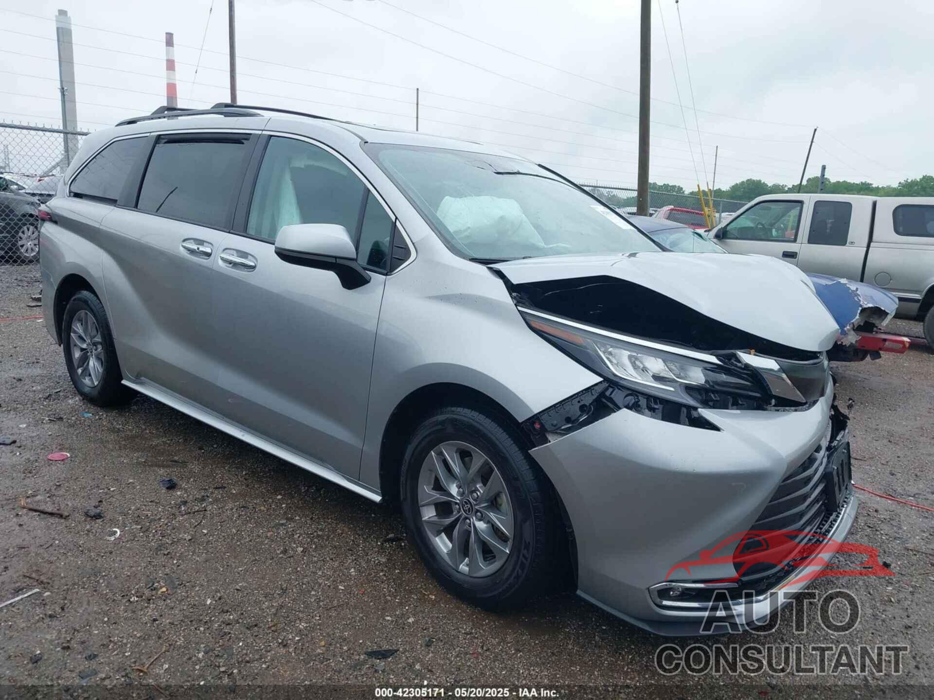 TOYOTA SIENNA 2022 - 5TDYRKEC2NS119776
