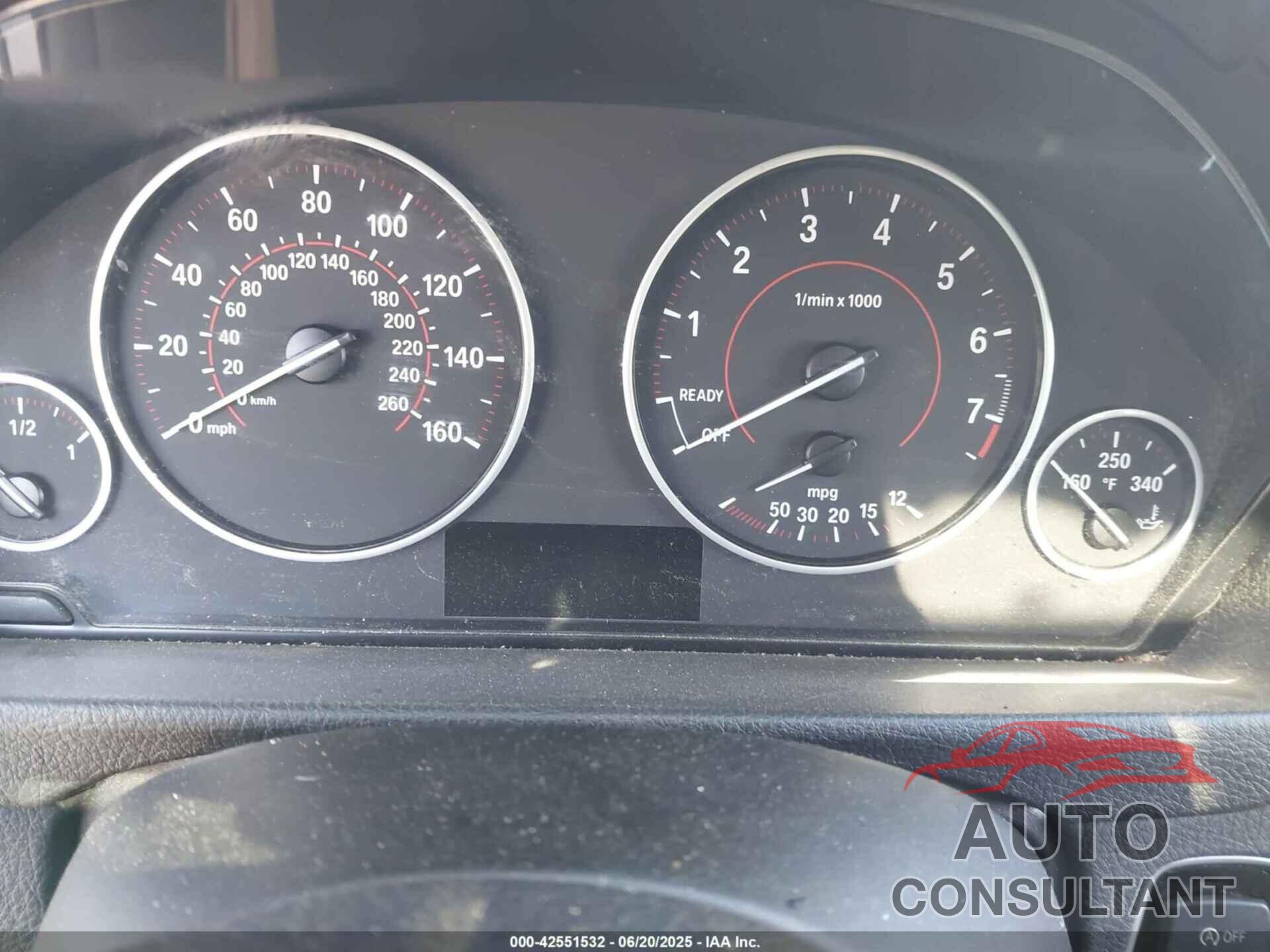 BMW 328I 2016 - WBA8E3G50GNT77882