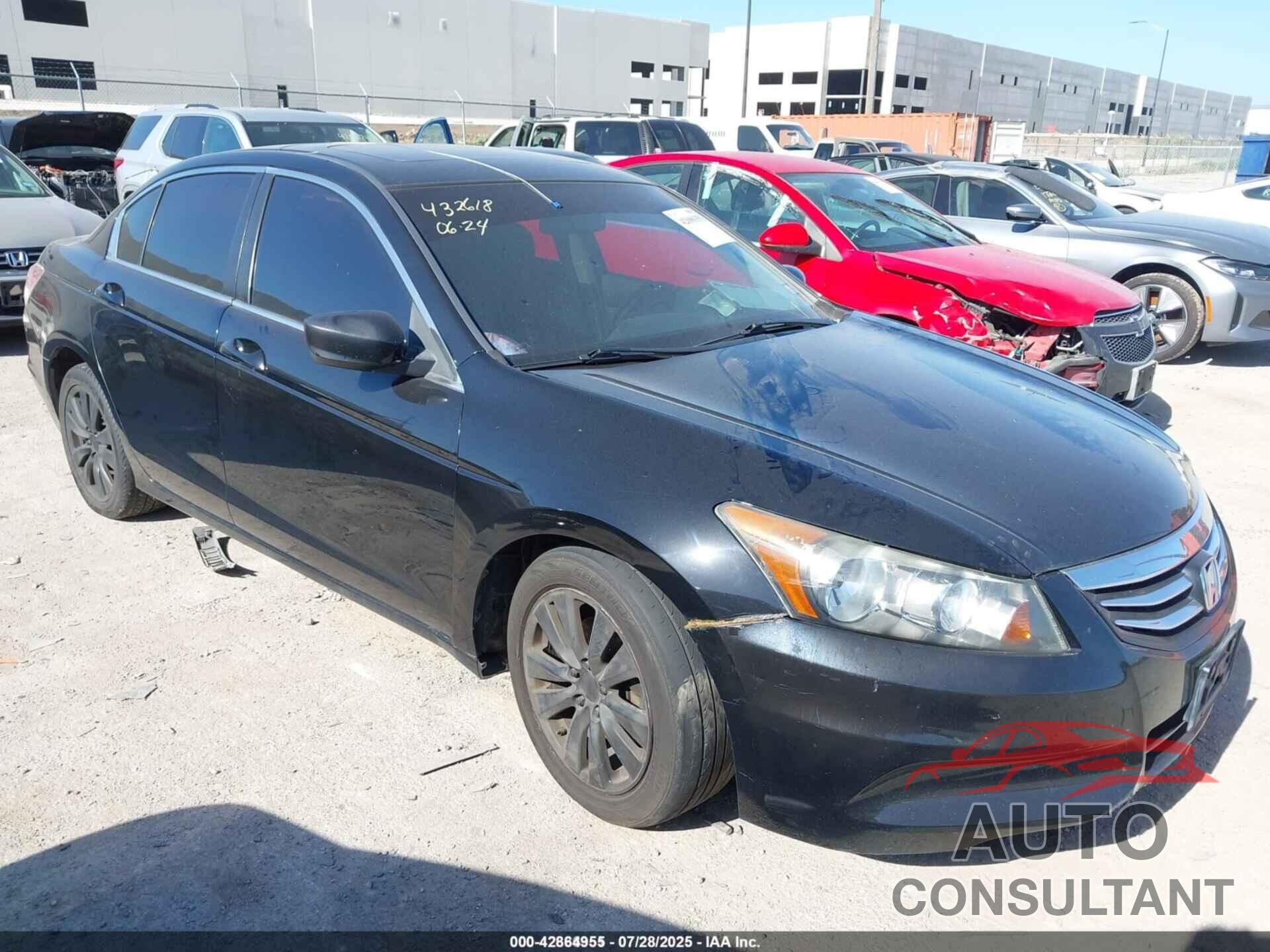 HONDA ACCORD 2011 - 1HGCP2F75BA110520