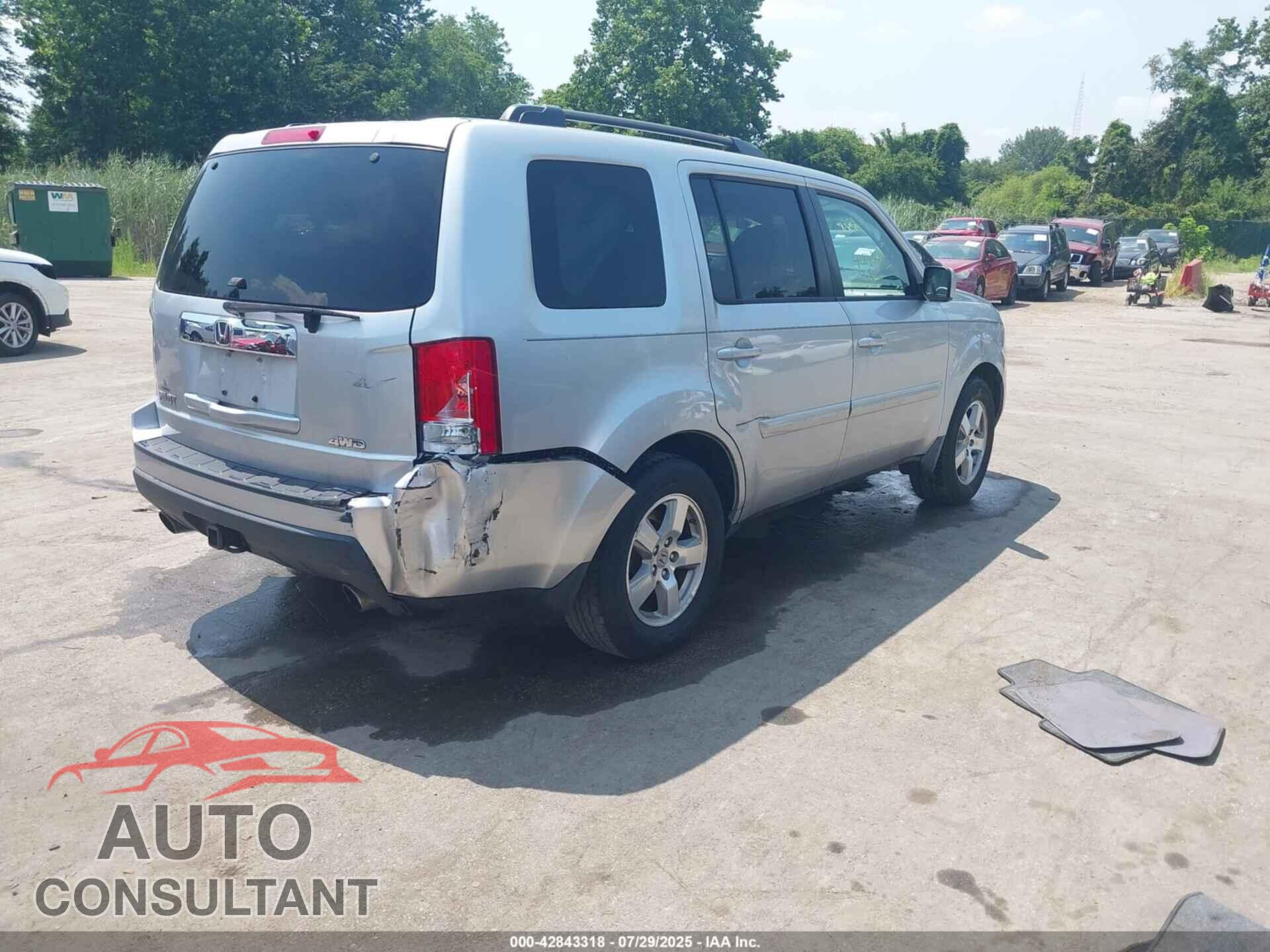 HONDA PILOT 2011 - 5FNYF4H66BB062332