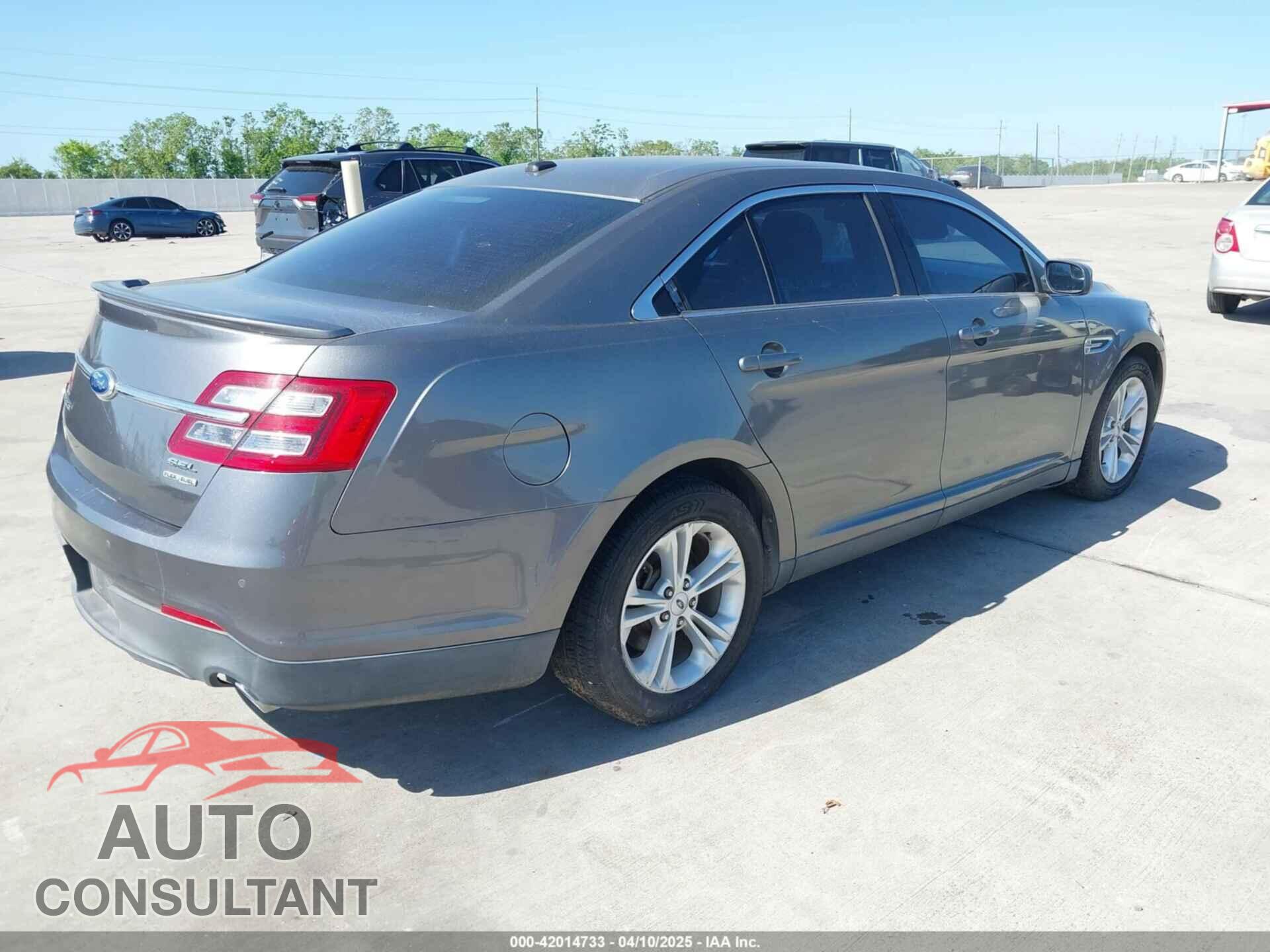 FORD TAURUS 2013 - 1FAHP2E89DG111805