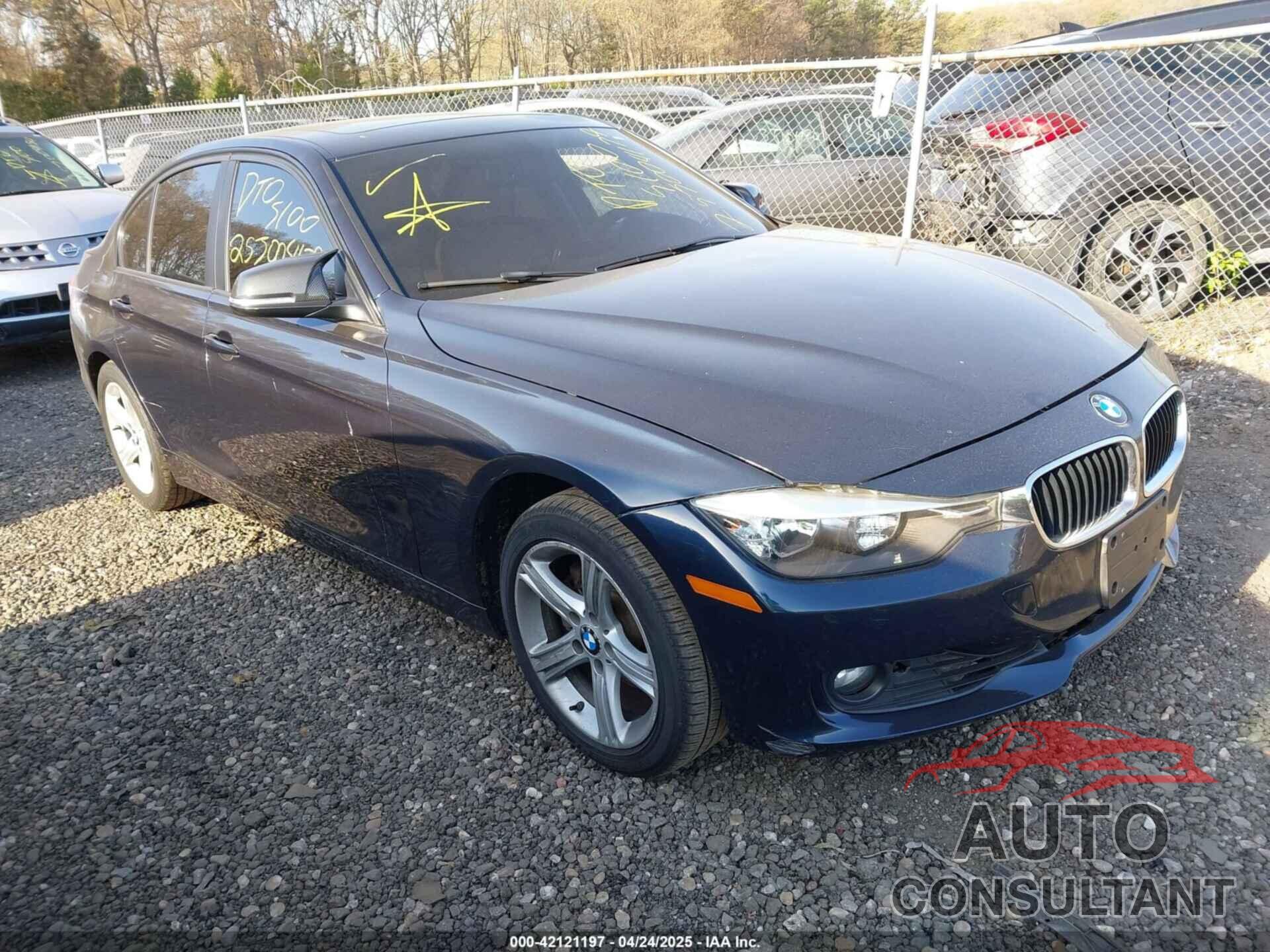 BMW 328I 2013 - WBA3B5G51DNS01384
