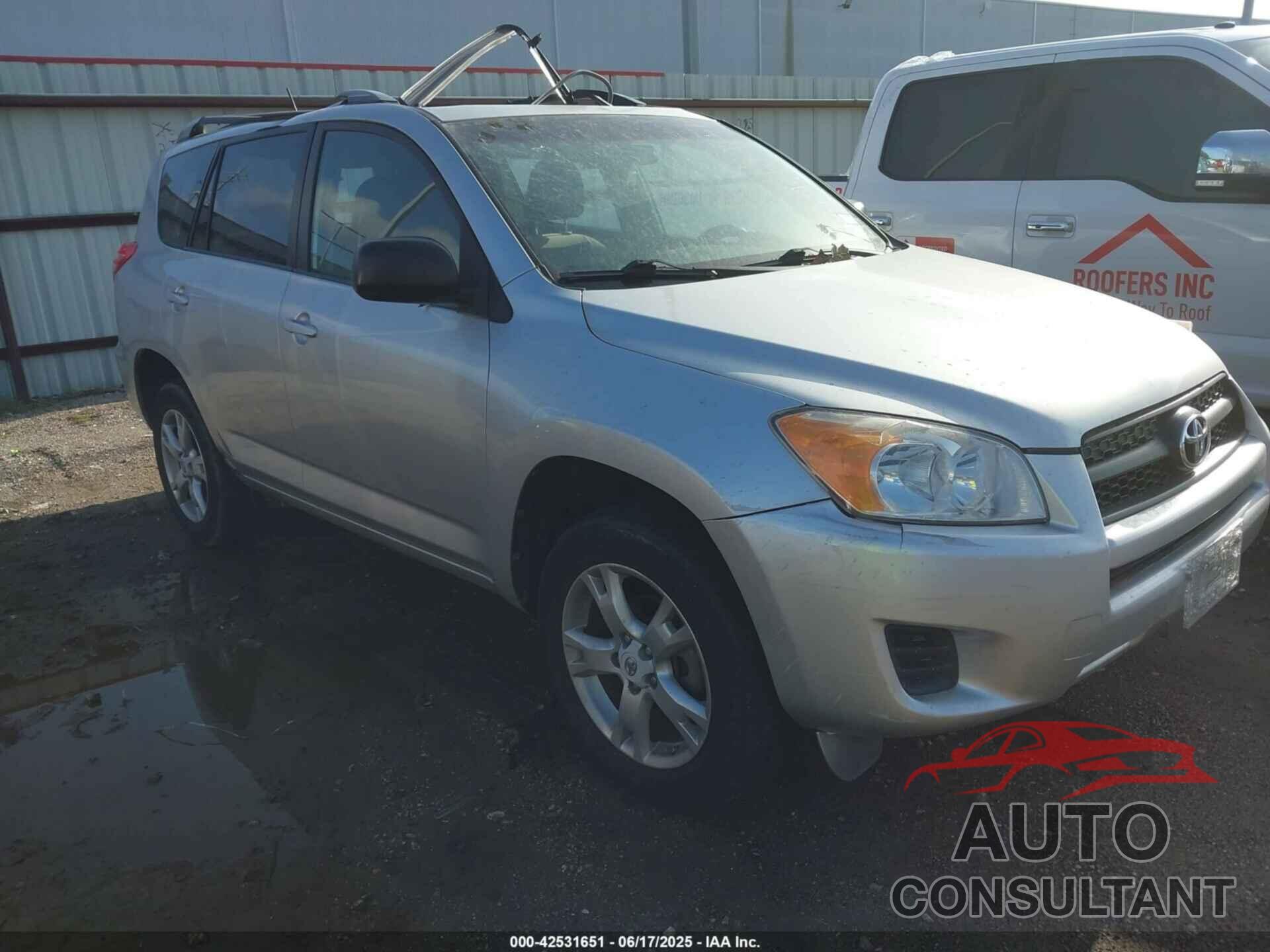 TOYOTA RAV4 2011 - 2T3ZF4DV5BW061751