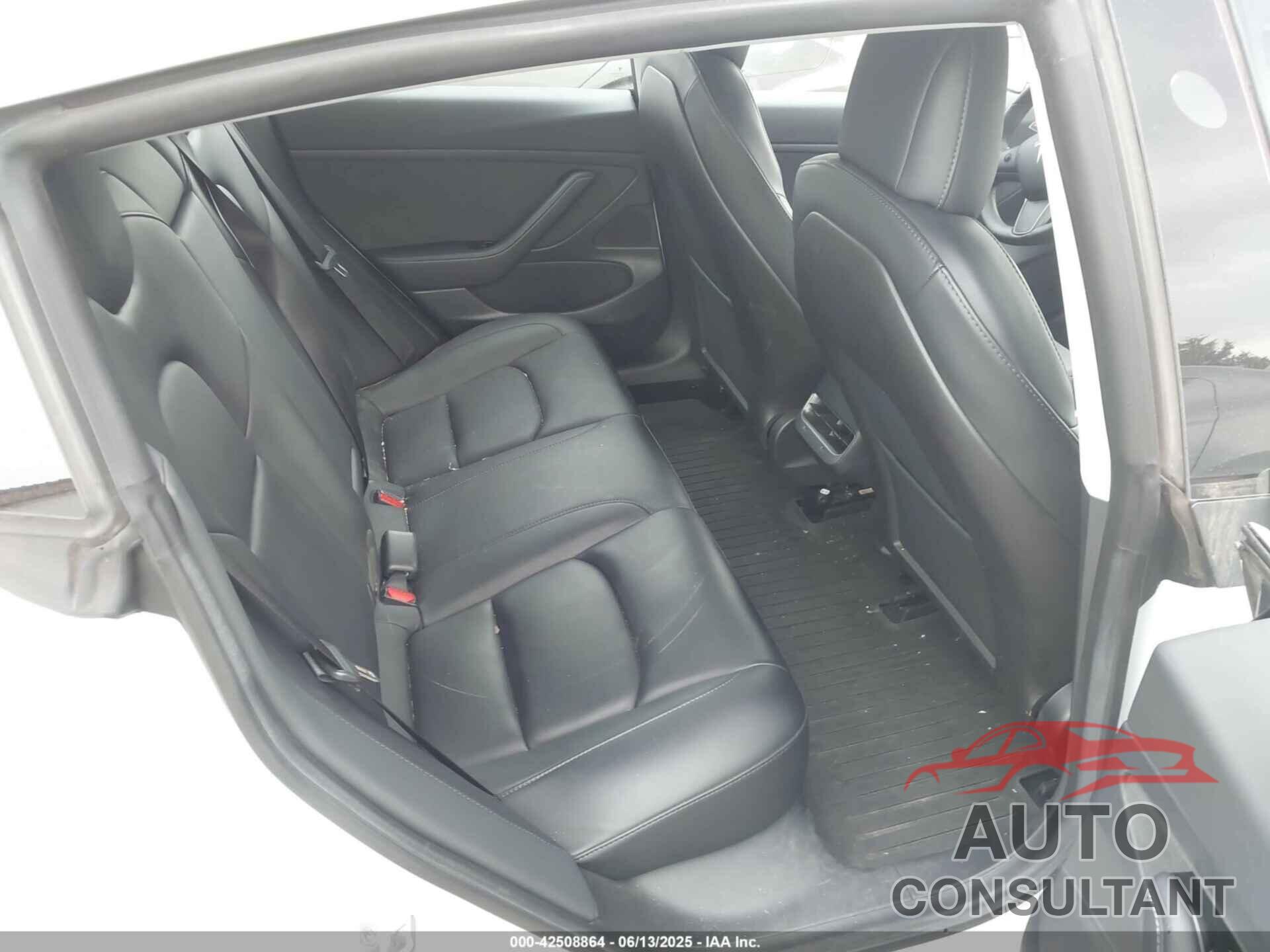 TESLA MODEL 3 2020 - 5YJ3E1EA0LF658686