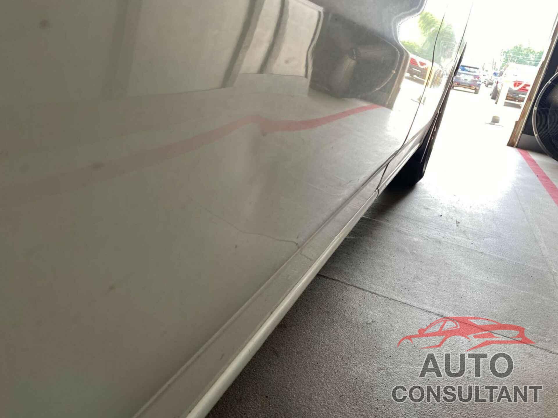 NISSAN NV CARGO NV2500 HD 2019 - 1N6BF0KY4KN804394