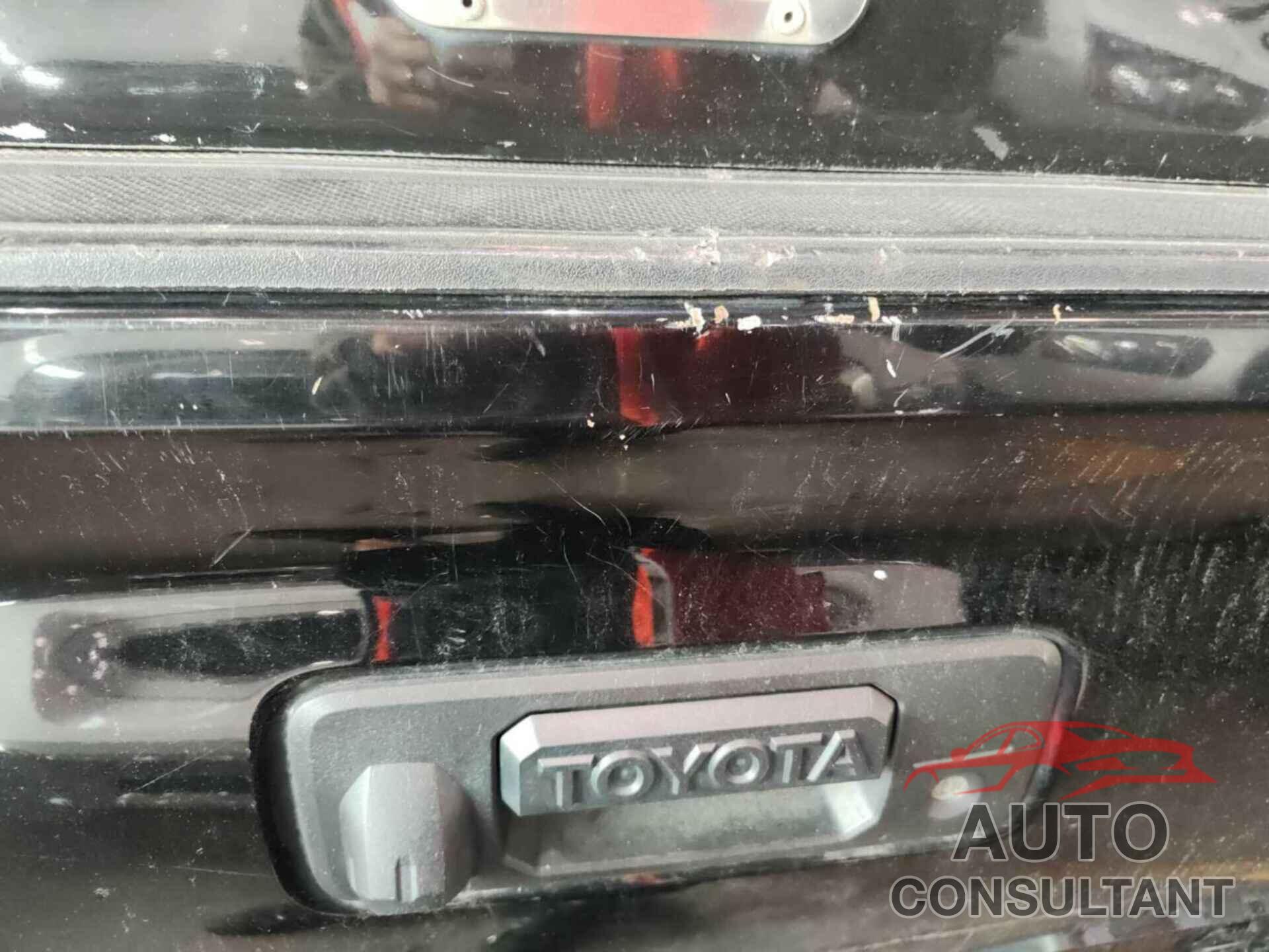 TOYOTA TACOMA 2017 - 3TMDZ5BN6HM021246