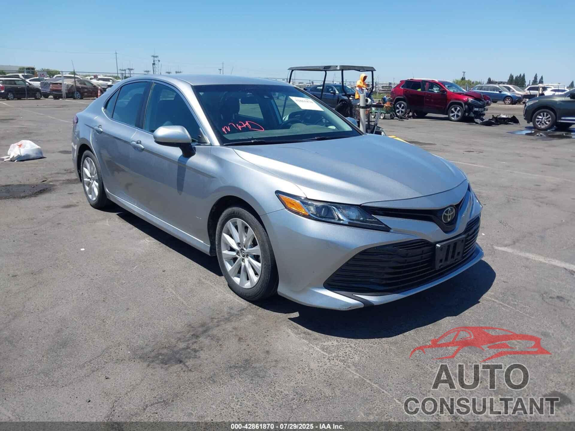 TOYOTA CAMRY 2019 - 4T1B11HK8KU687771