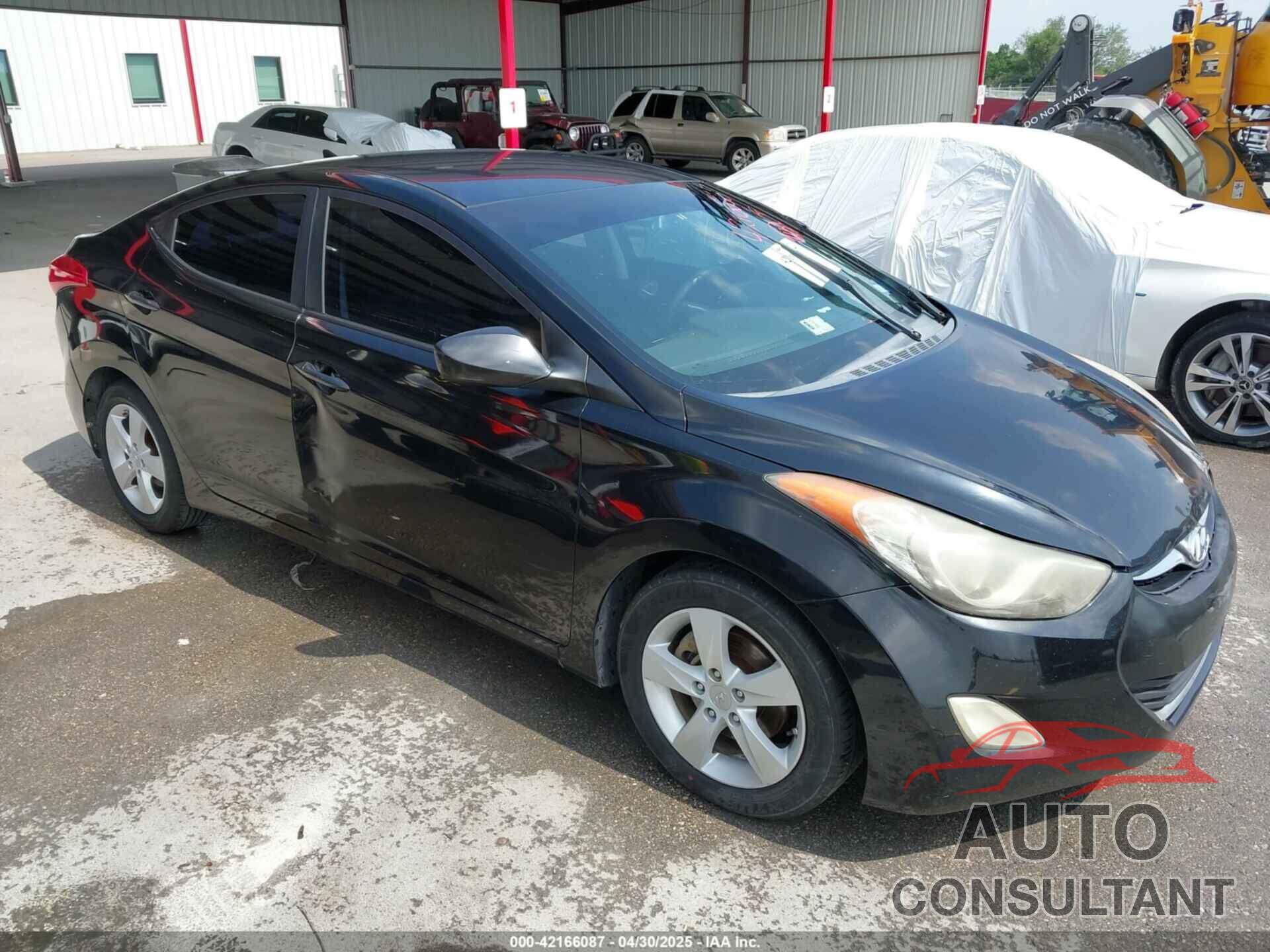 HYUNDAI ELANTRA 2012 - KMHDH4AE7CU209563