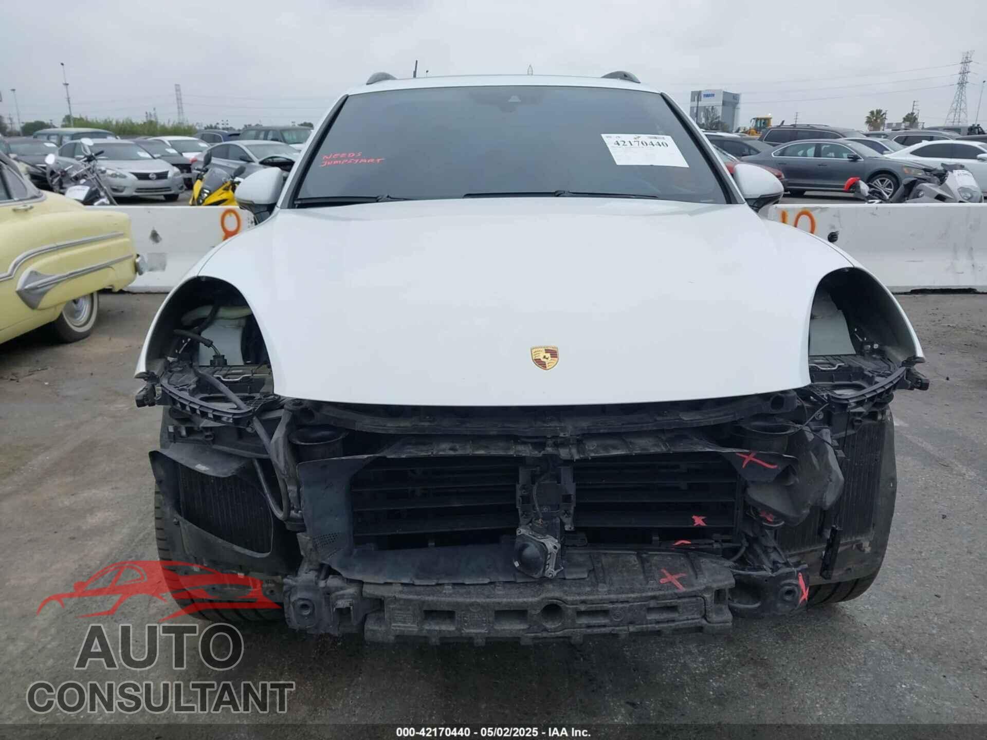 PORSCHE CAYENNE 2016 - WP1AC2A20GLA85193