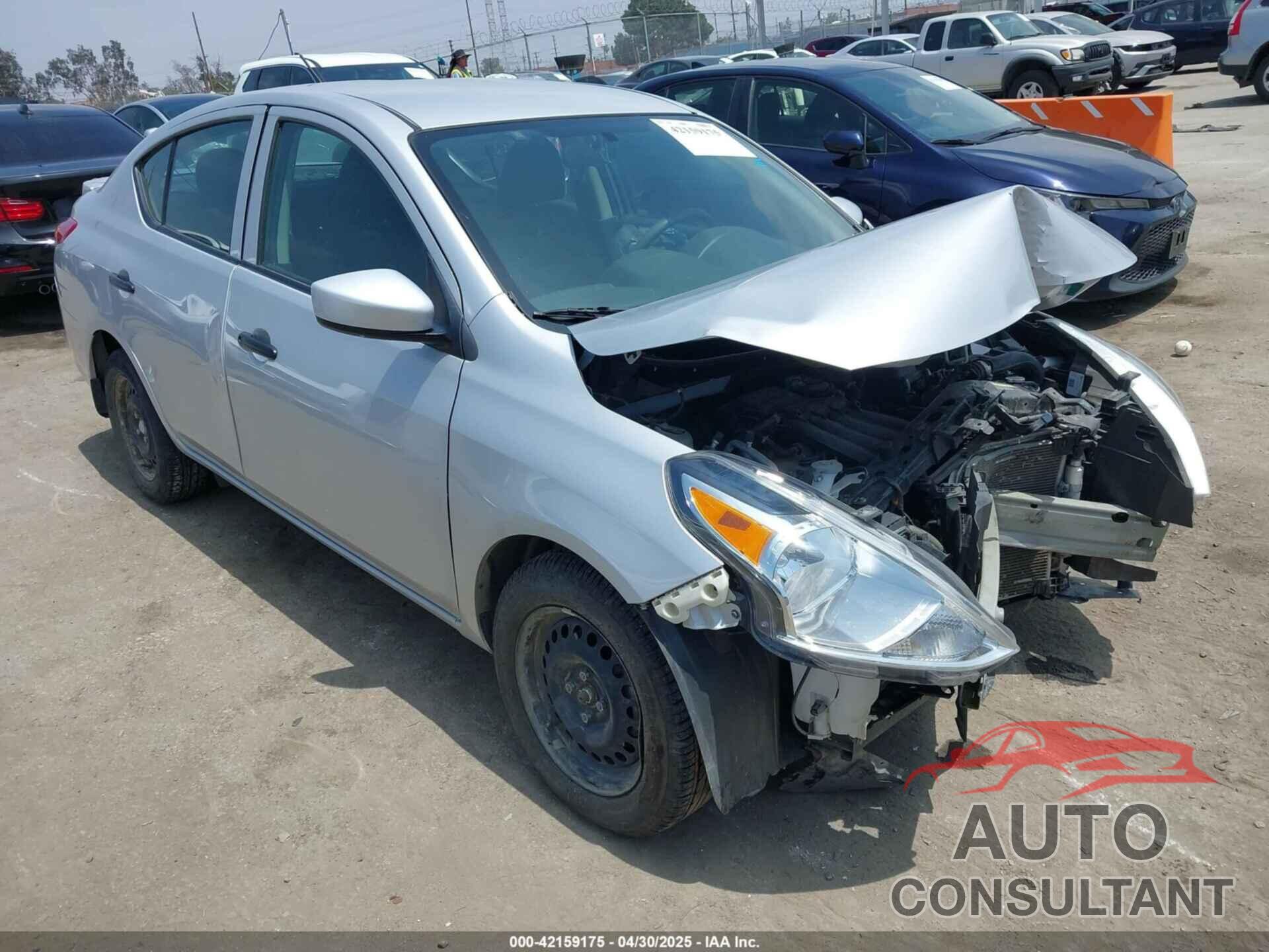 NISSAN VERSA 2018 - 3N1CN7AP8JL881718