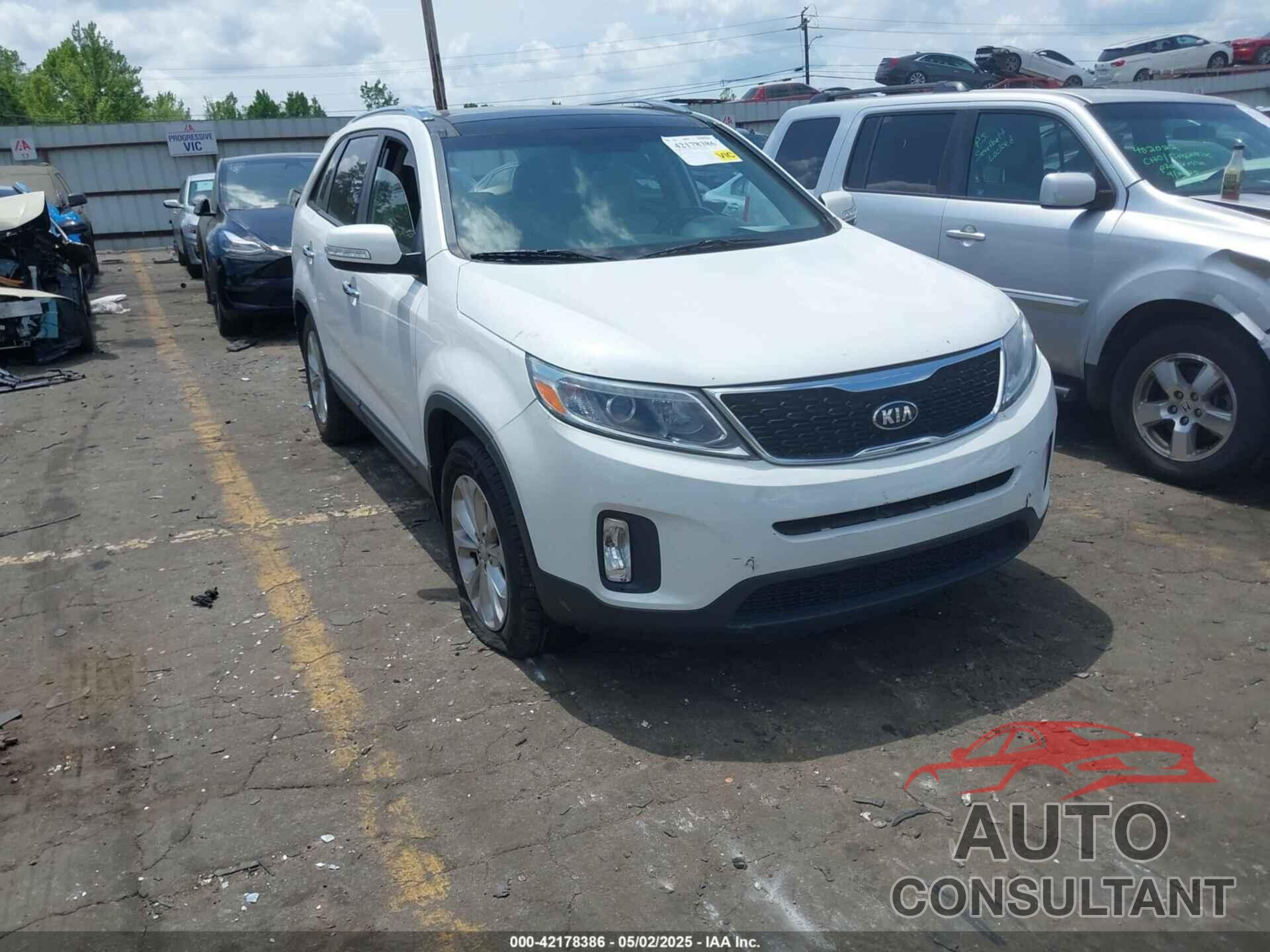 KIA SORENTO 2014 - 5XYKU4A75EG498584