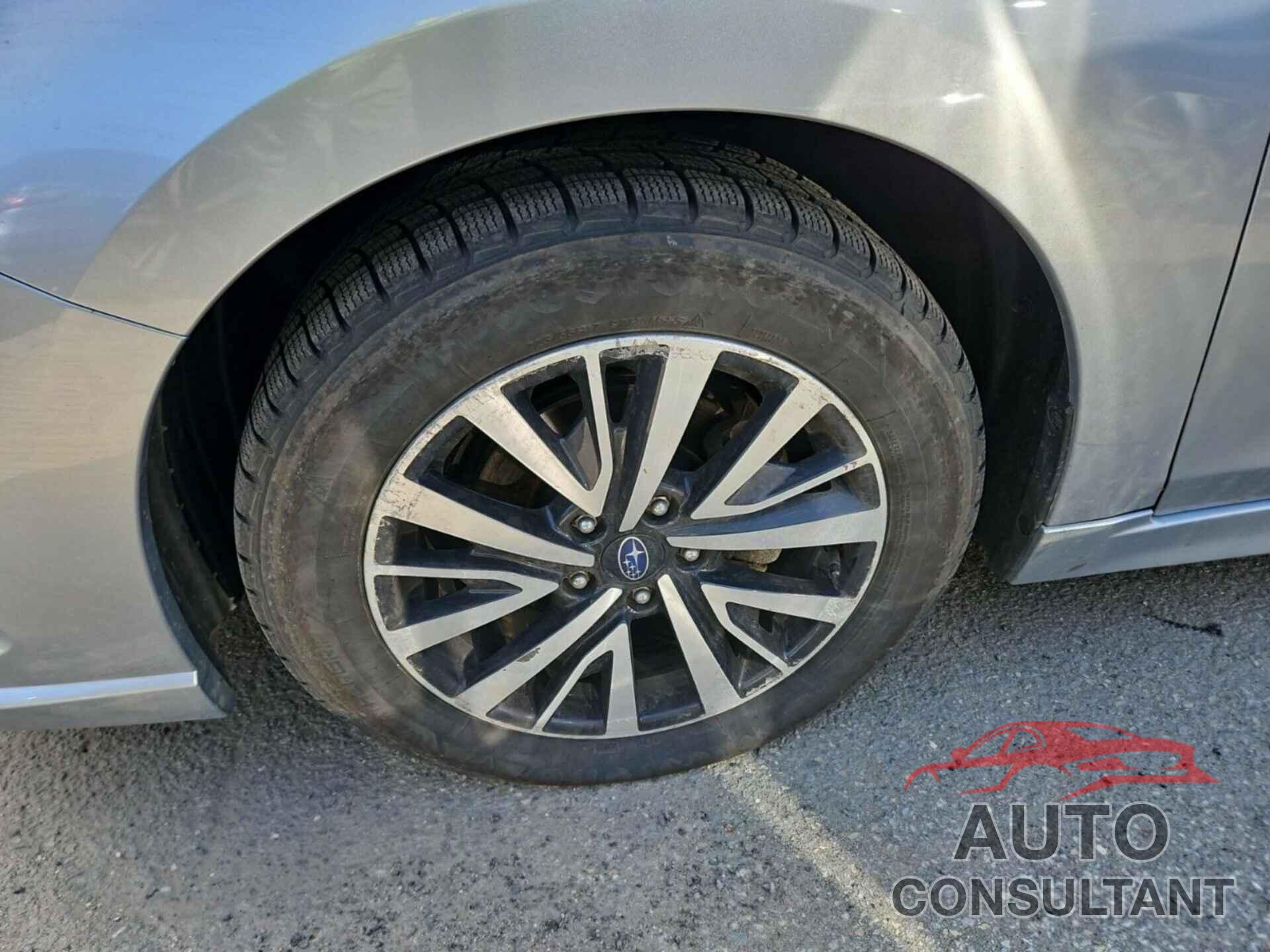 SUBARU LEGACY 2018 - 4S3BNAF66J3033922