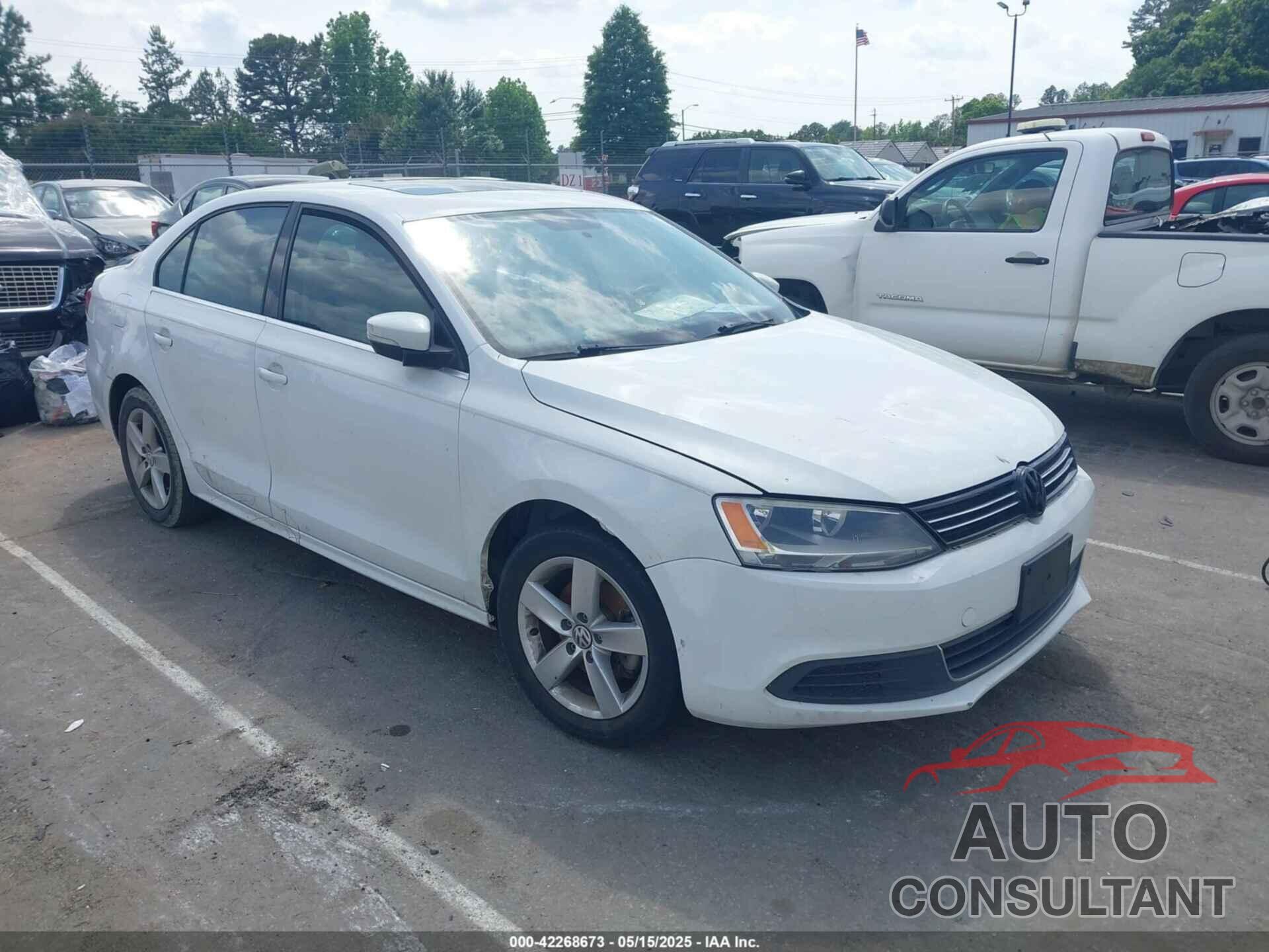 VOLKSWAGEN JETTA 2014 - 3VWLL7AJ4EM430524