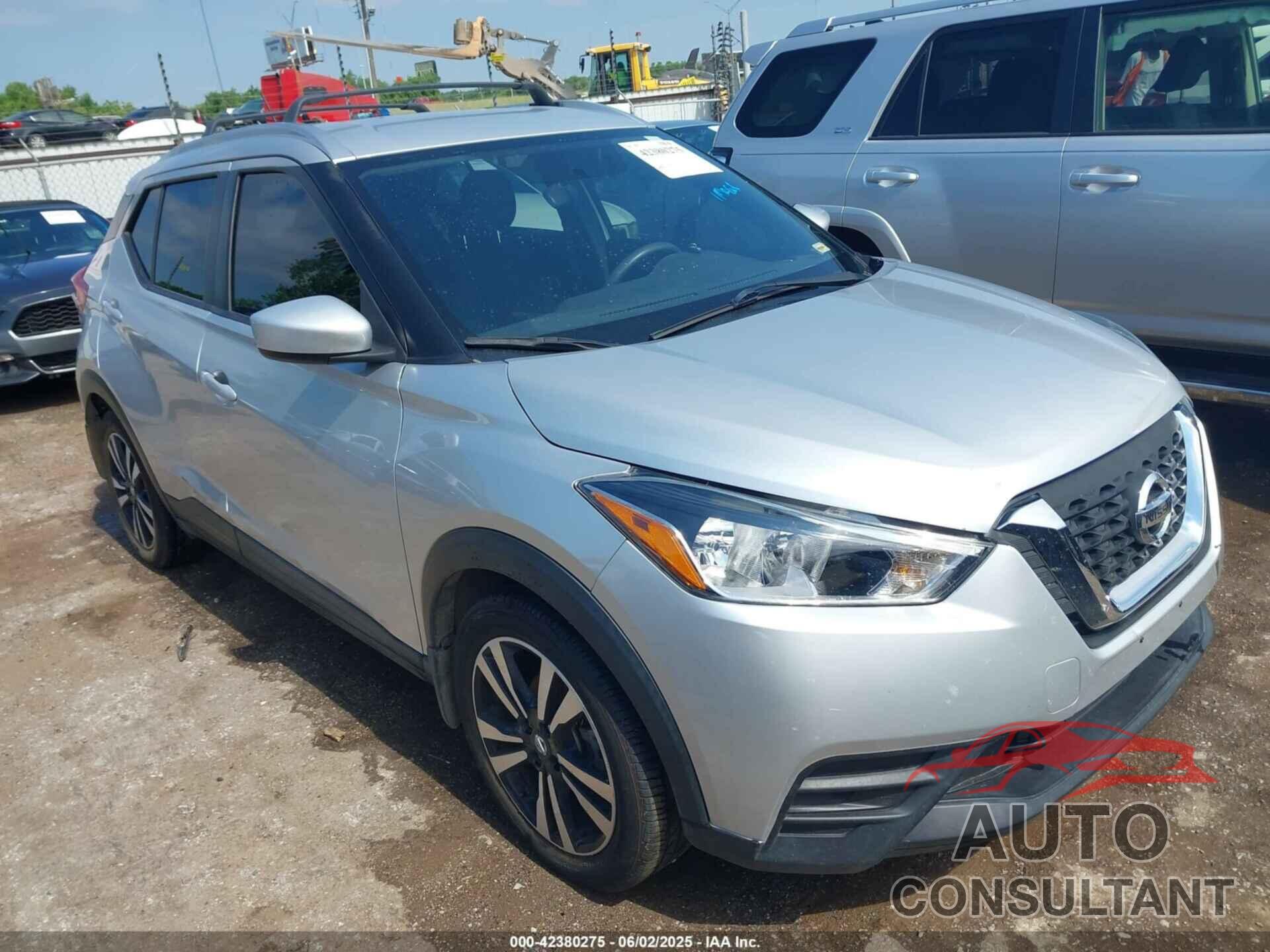NISSAN KICKS 2018 - 3N1CP5CU8JL507286