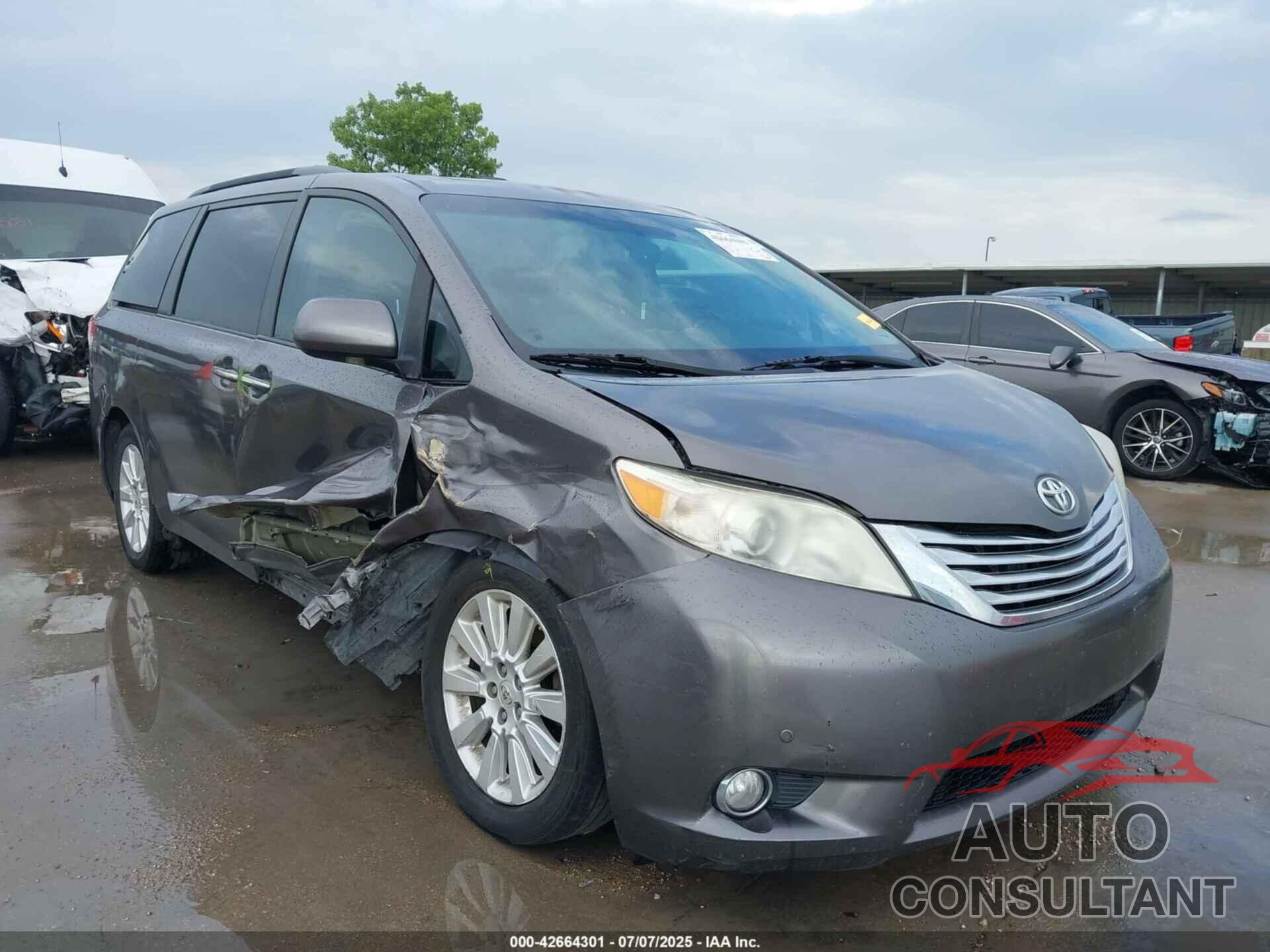 TOYOTA SIENNA 2011 - 5TDYK3DCXBS106135
